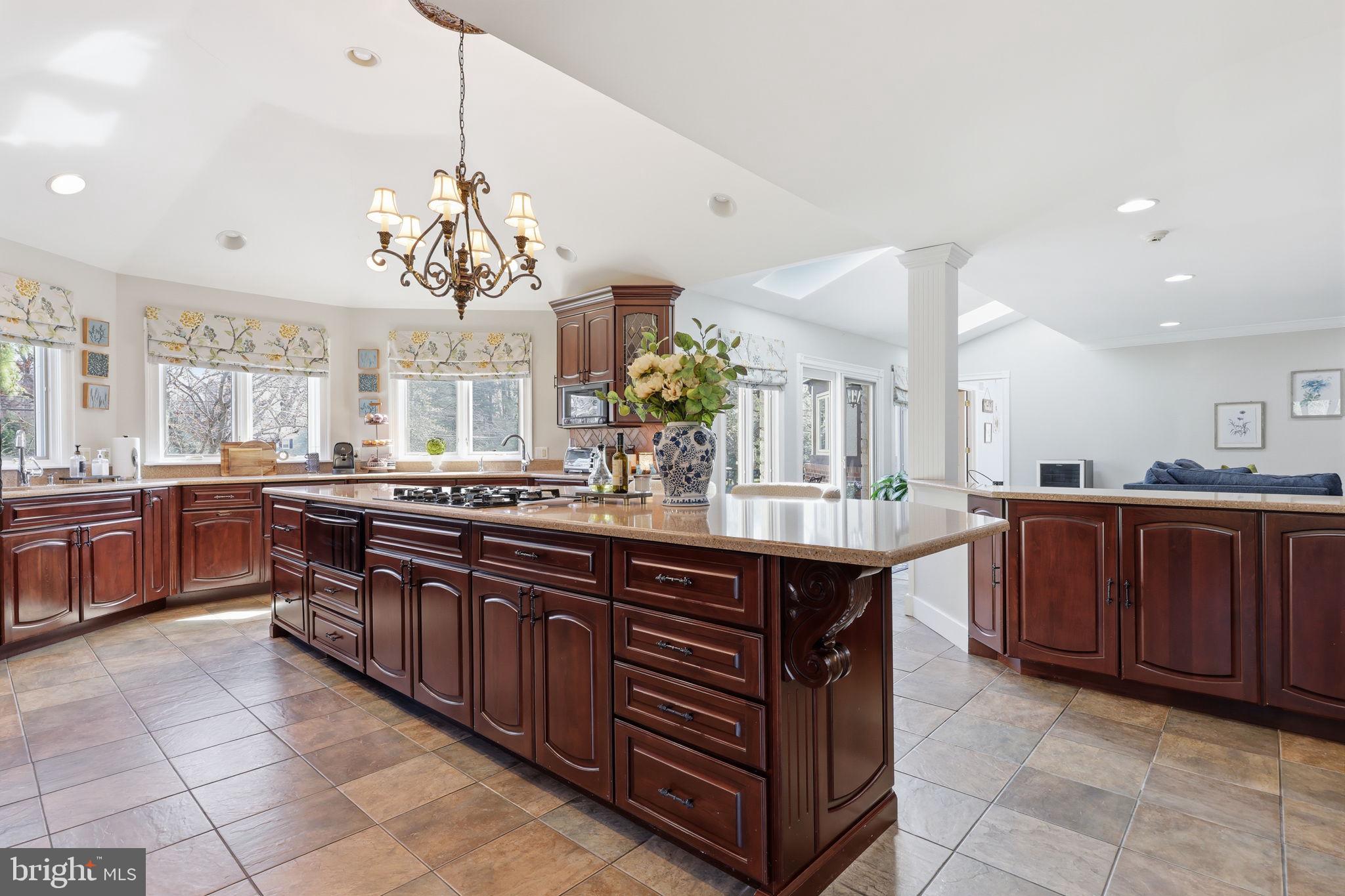 WYNNEWOOD - Residential