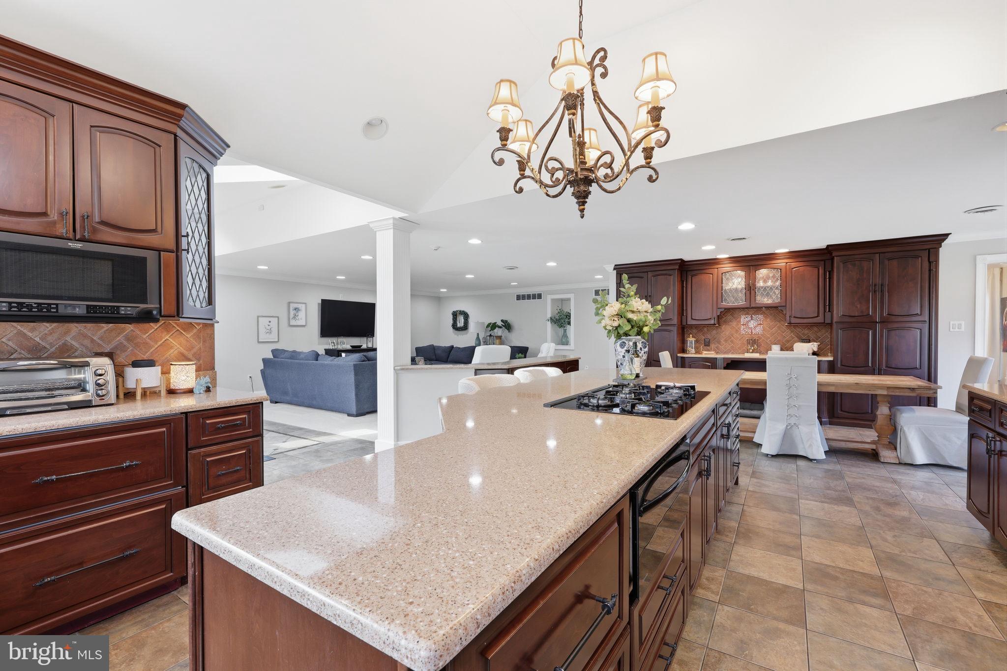 WYNNEWOOD - Residential