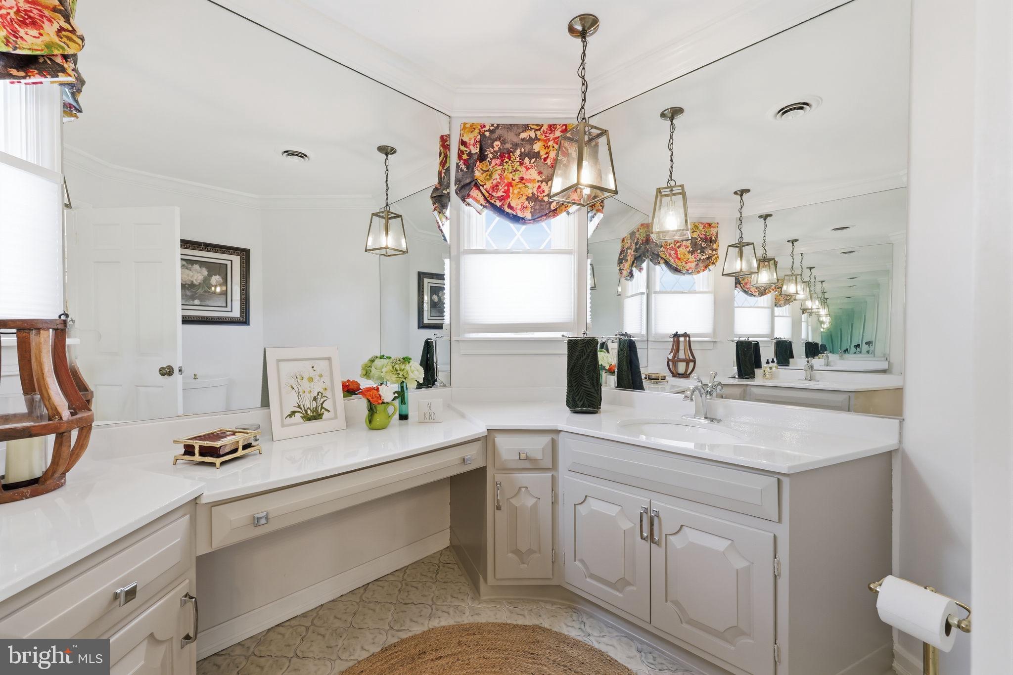 WYNNEWOOD - Residential