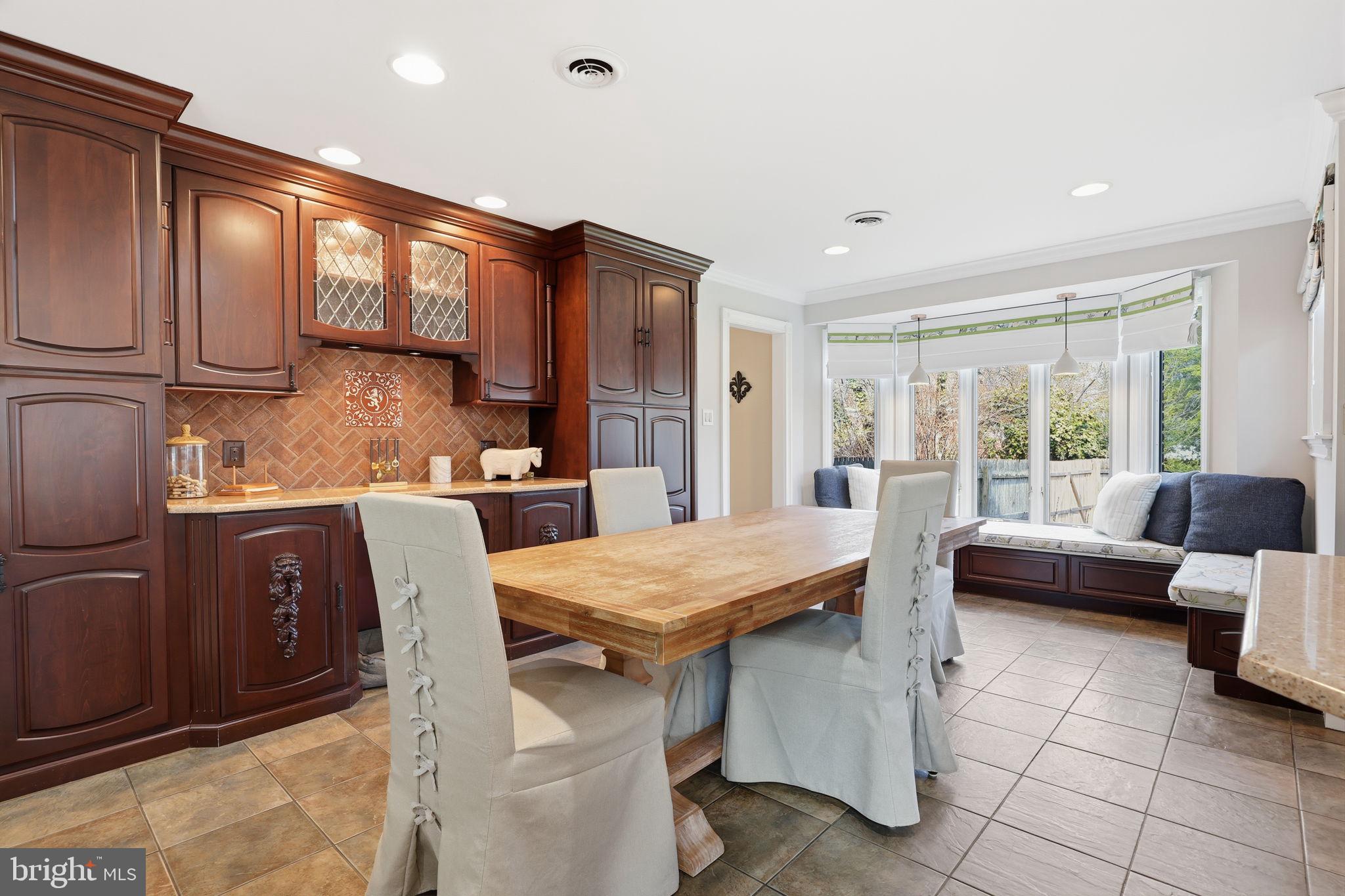 WYNNEWOOD - Residential