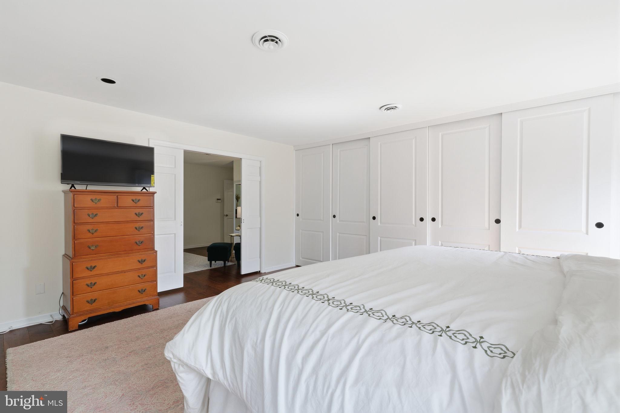 WYNNEWOOD - Residential