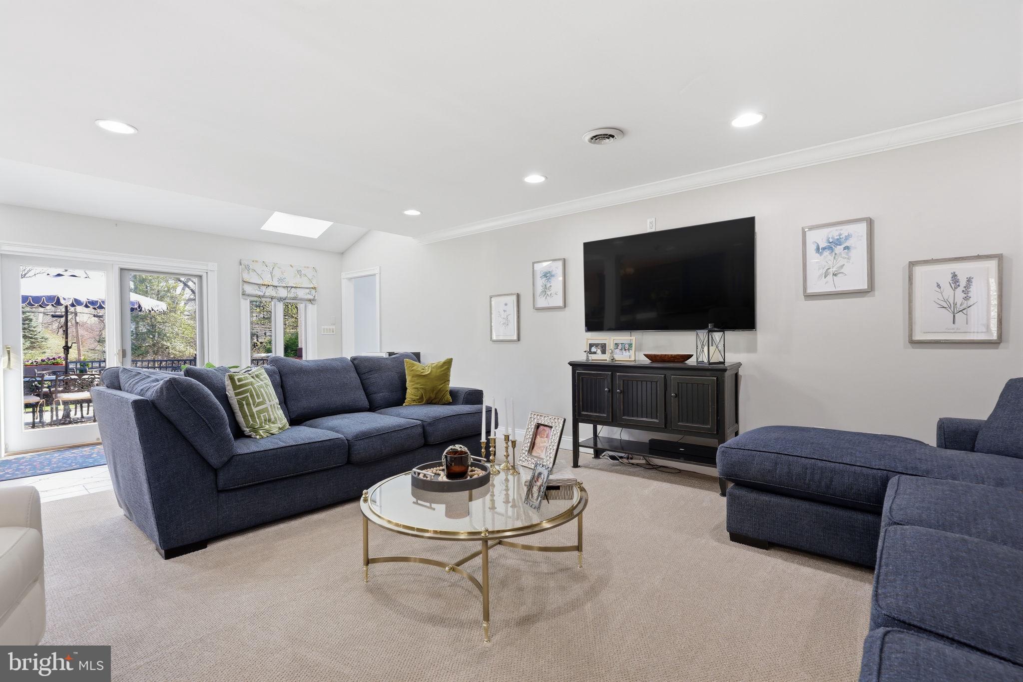 WYNNEWOOD - Residential