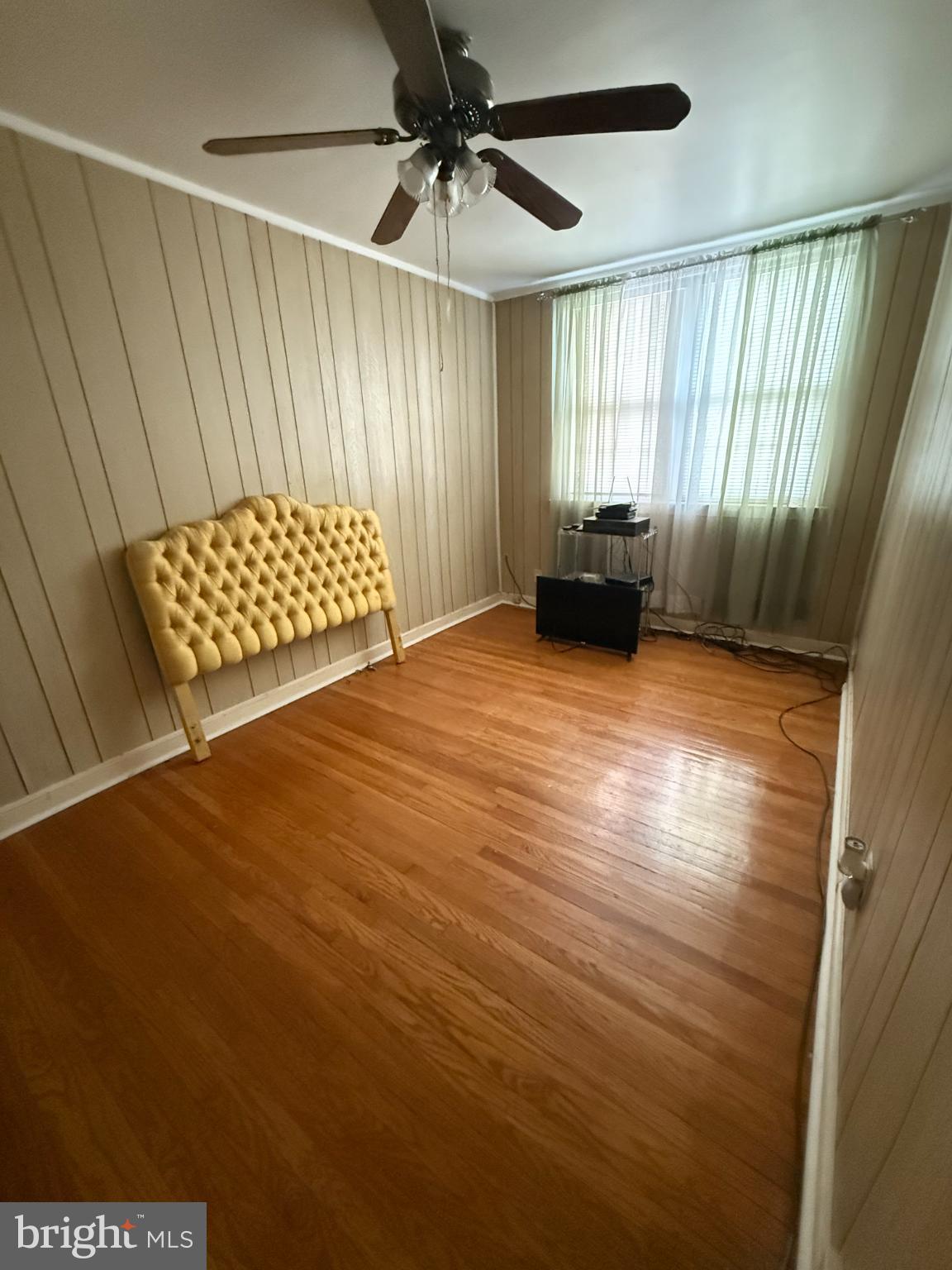 1128 E HORTTER STREET