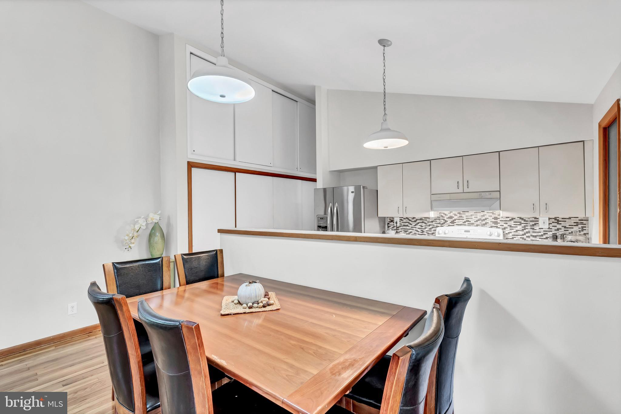 SPRINGBROOK FOREST - Residential