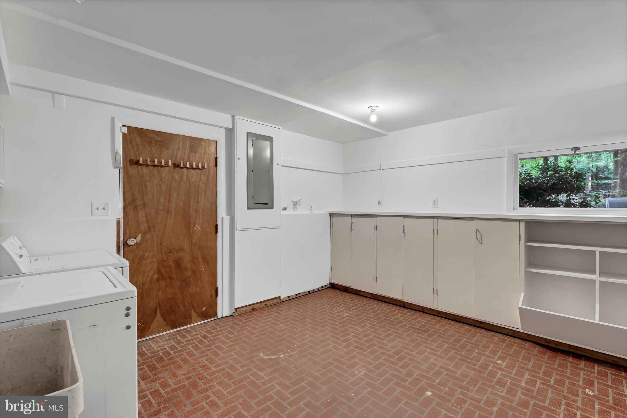 SPRINGBROOK FOREST - Residential