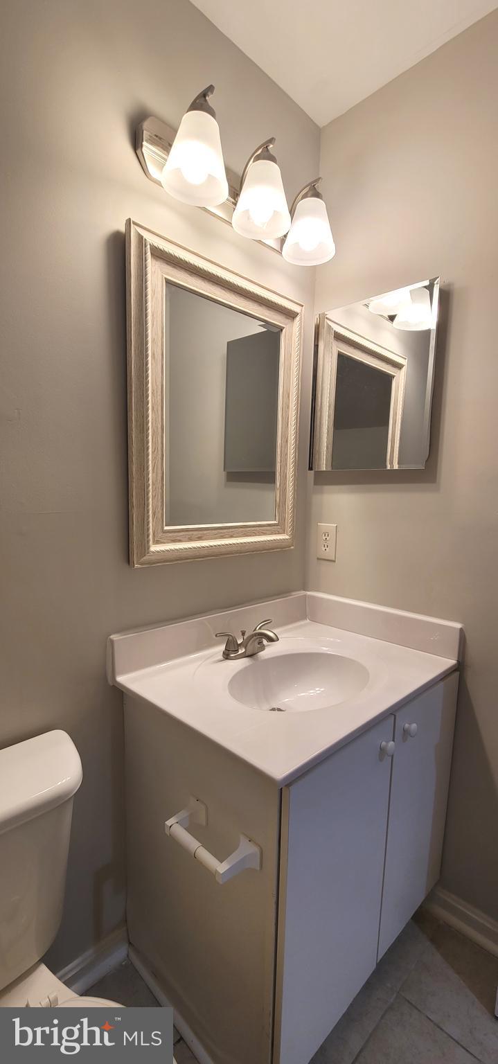 CARROLLWOOD MANOR - Residential