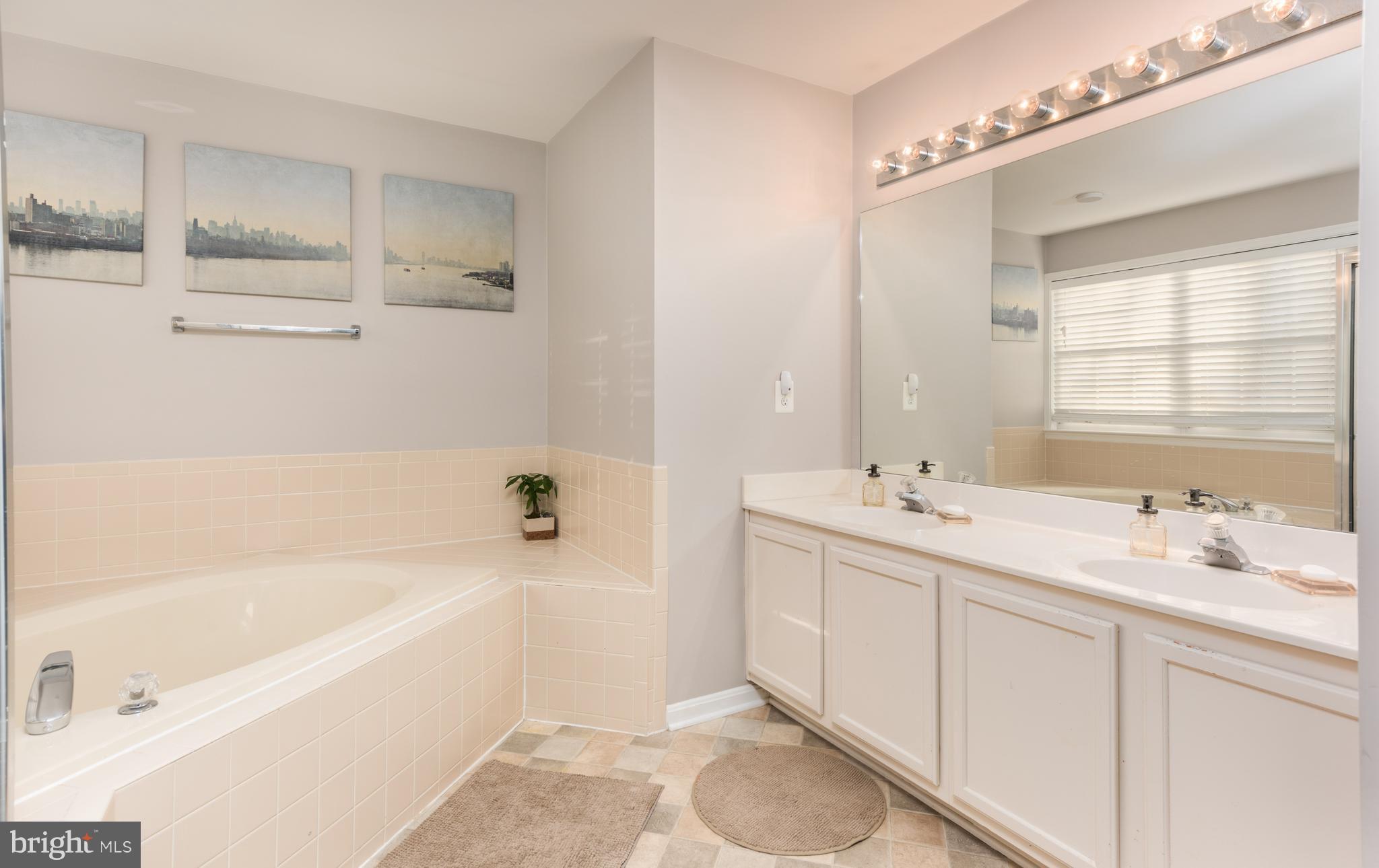 FOREST VISTA - Residential