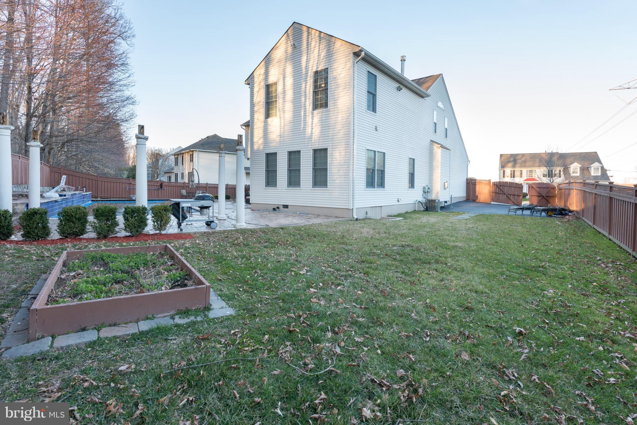 FOREST VISTA - Residential