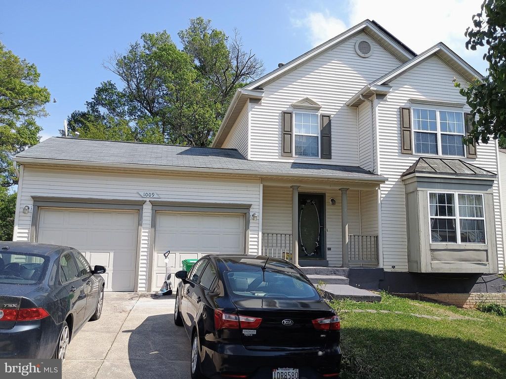 Photo of 1009 Consideration Lane, LANDOVER, MD 20785 (MLS # MDPG2199948)