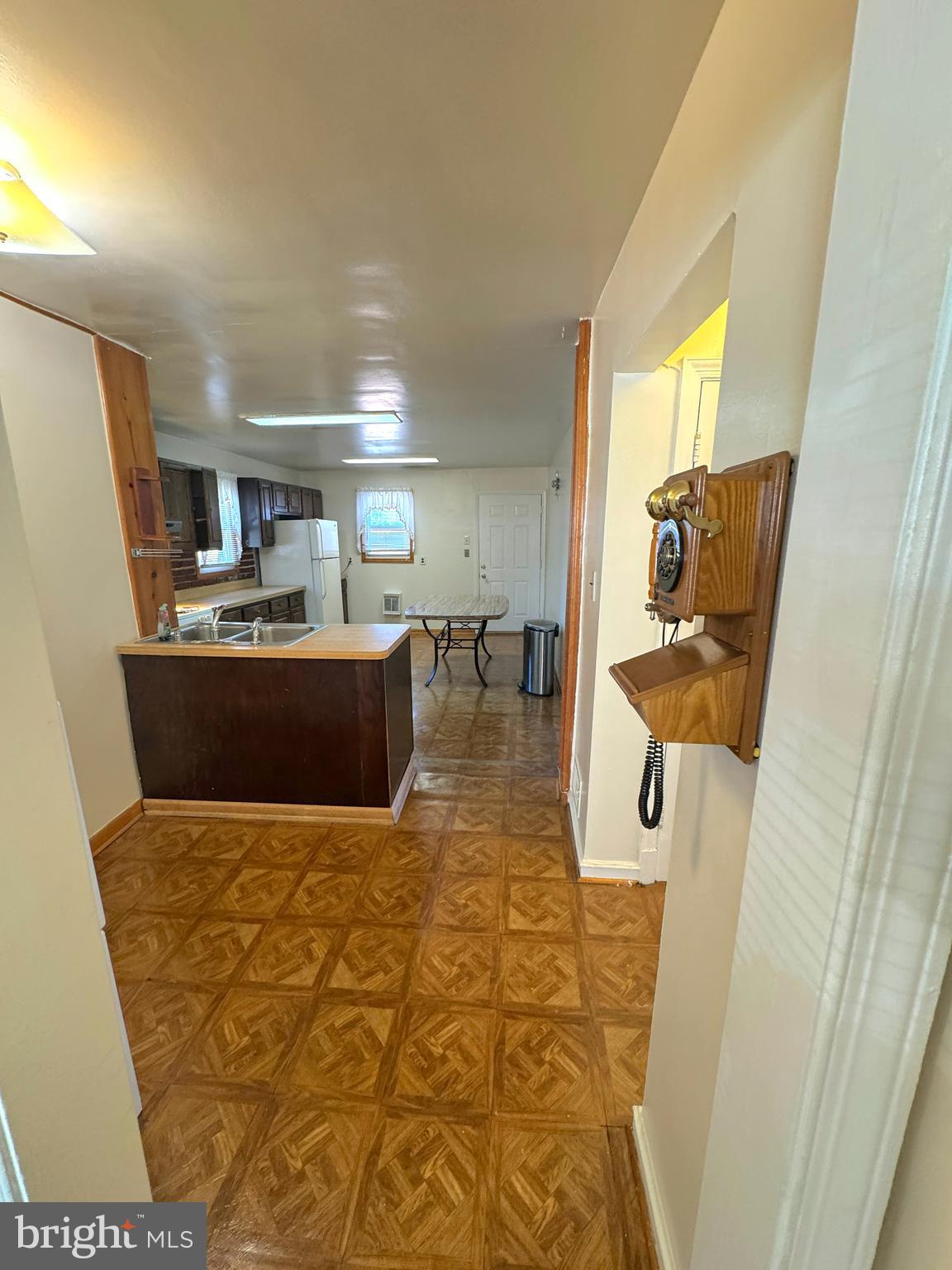 AVONDALE TERRACE - Residential