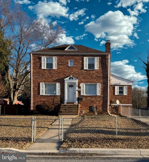 4913 RUSSELL AVENUE HYATTSVILLE MD 20782