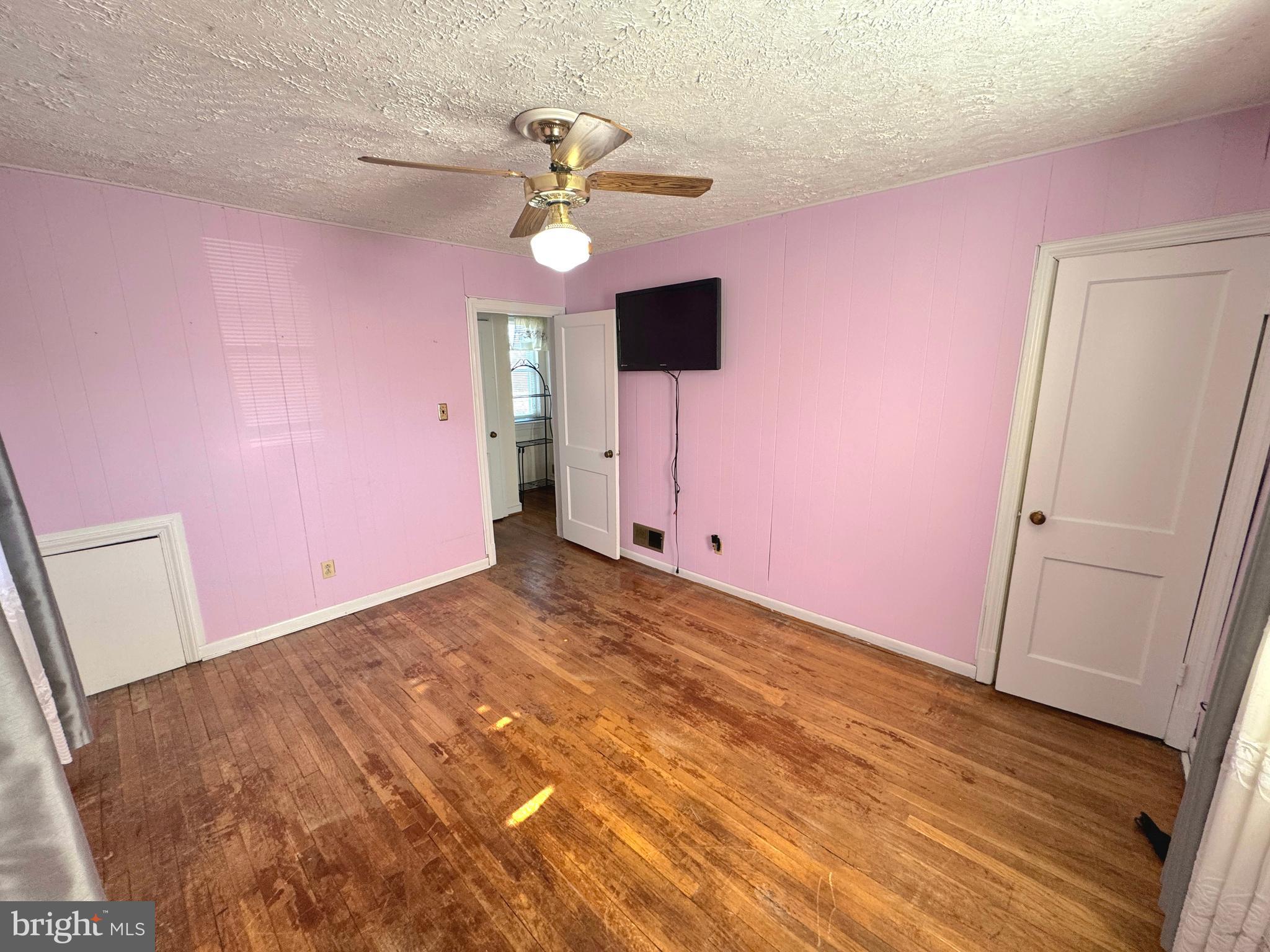 AVONDALE TERRACE - Residential