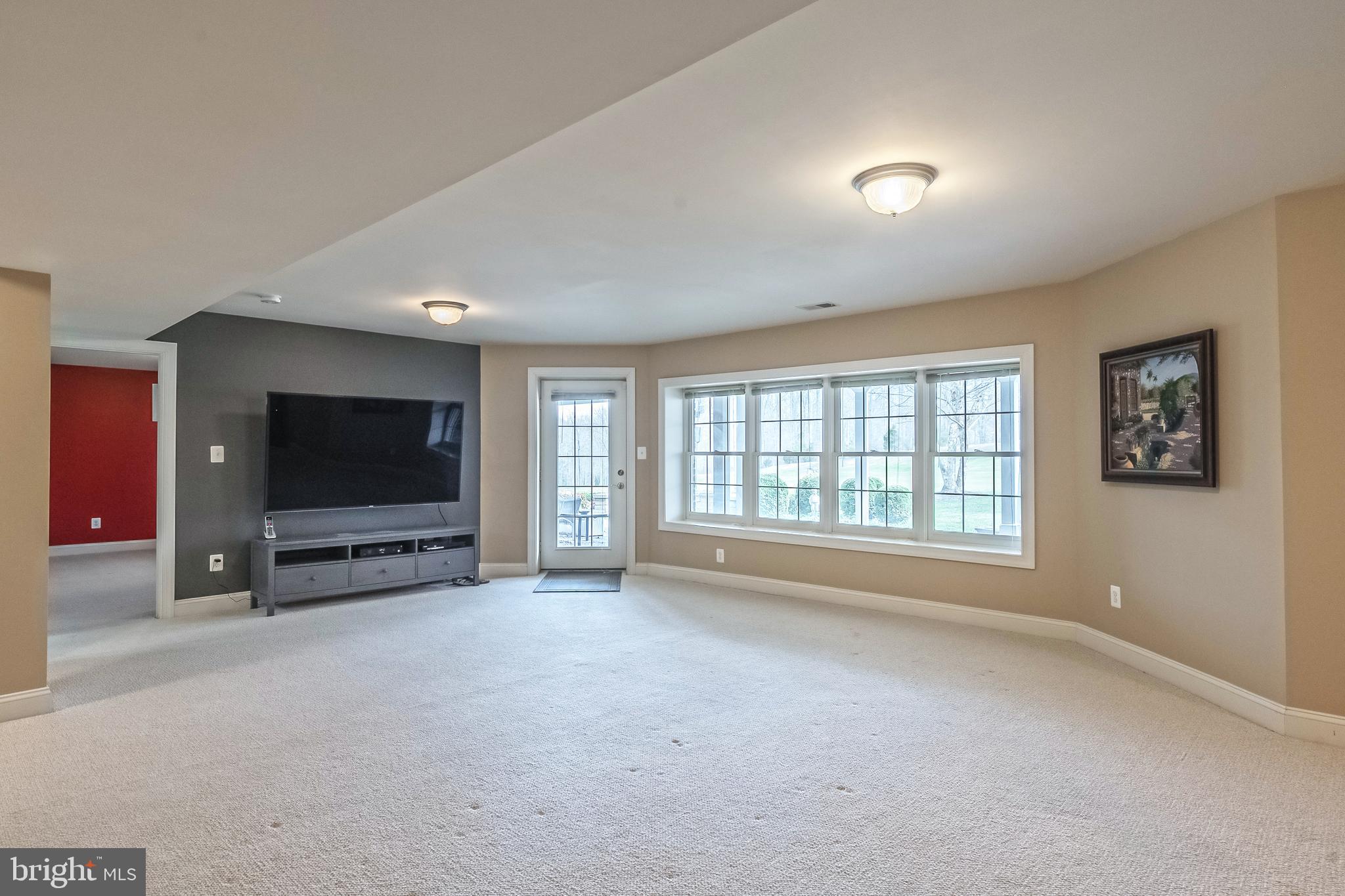 RIVER FALLS - Residential