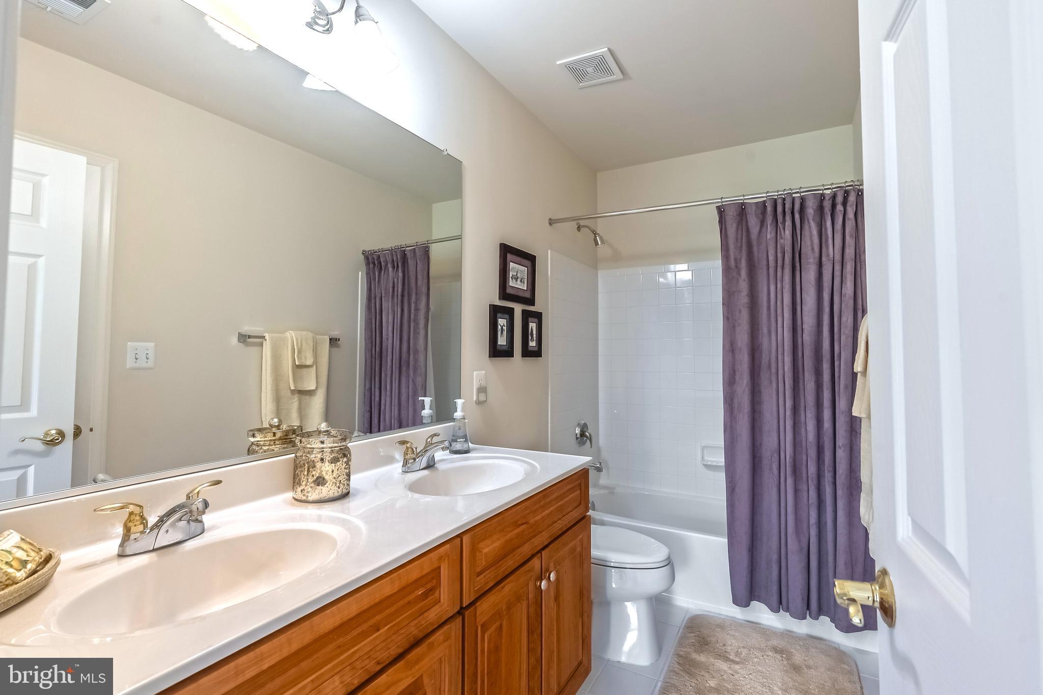 RIVER FALLS - Residential