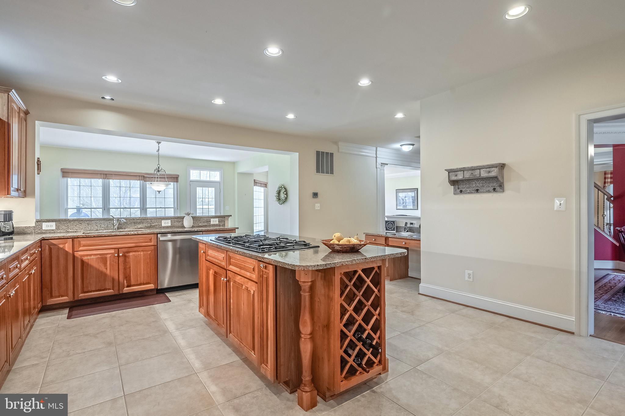 RIVER FALLS - Residential