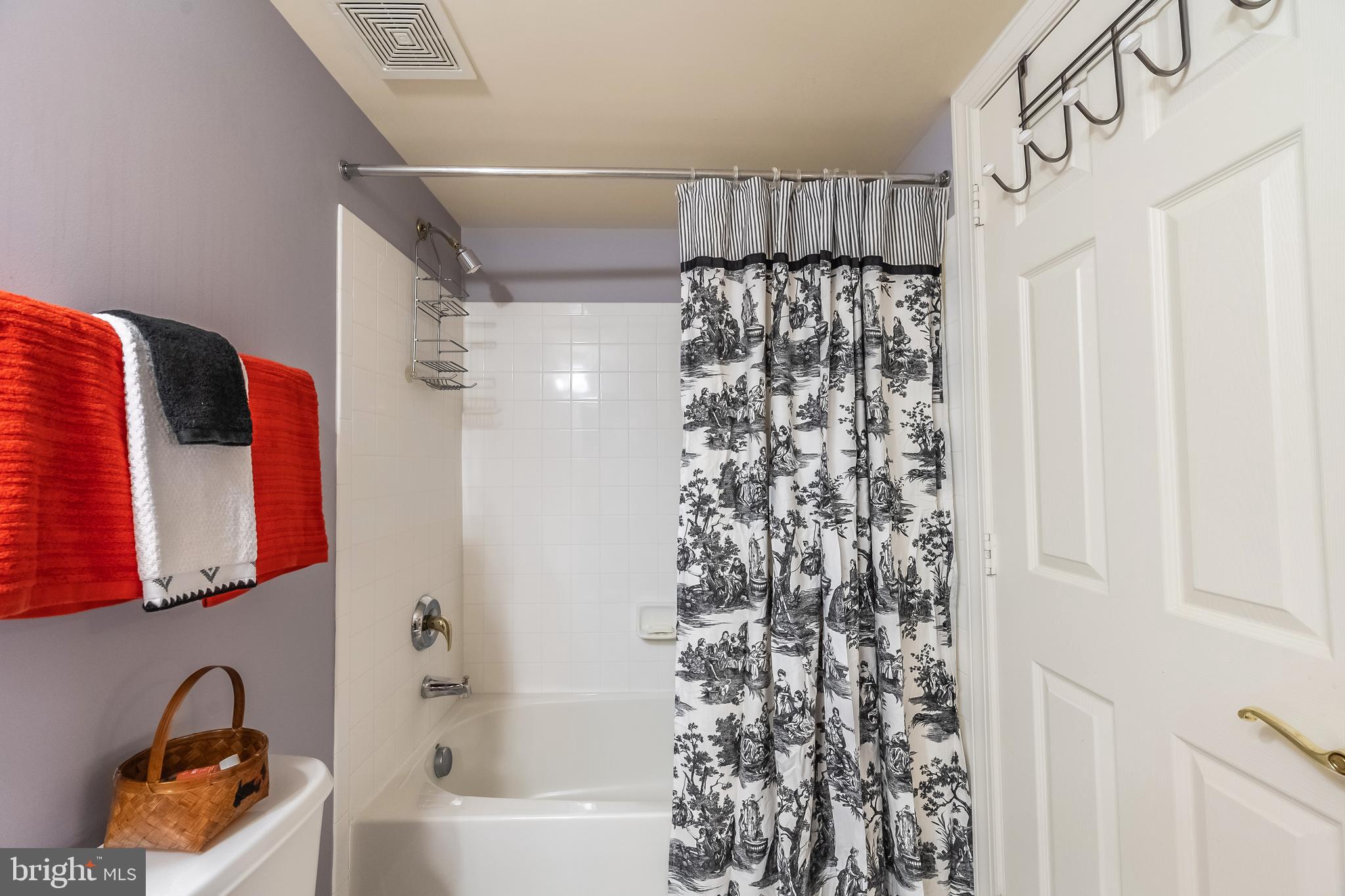 RIVER FALLS - Residential