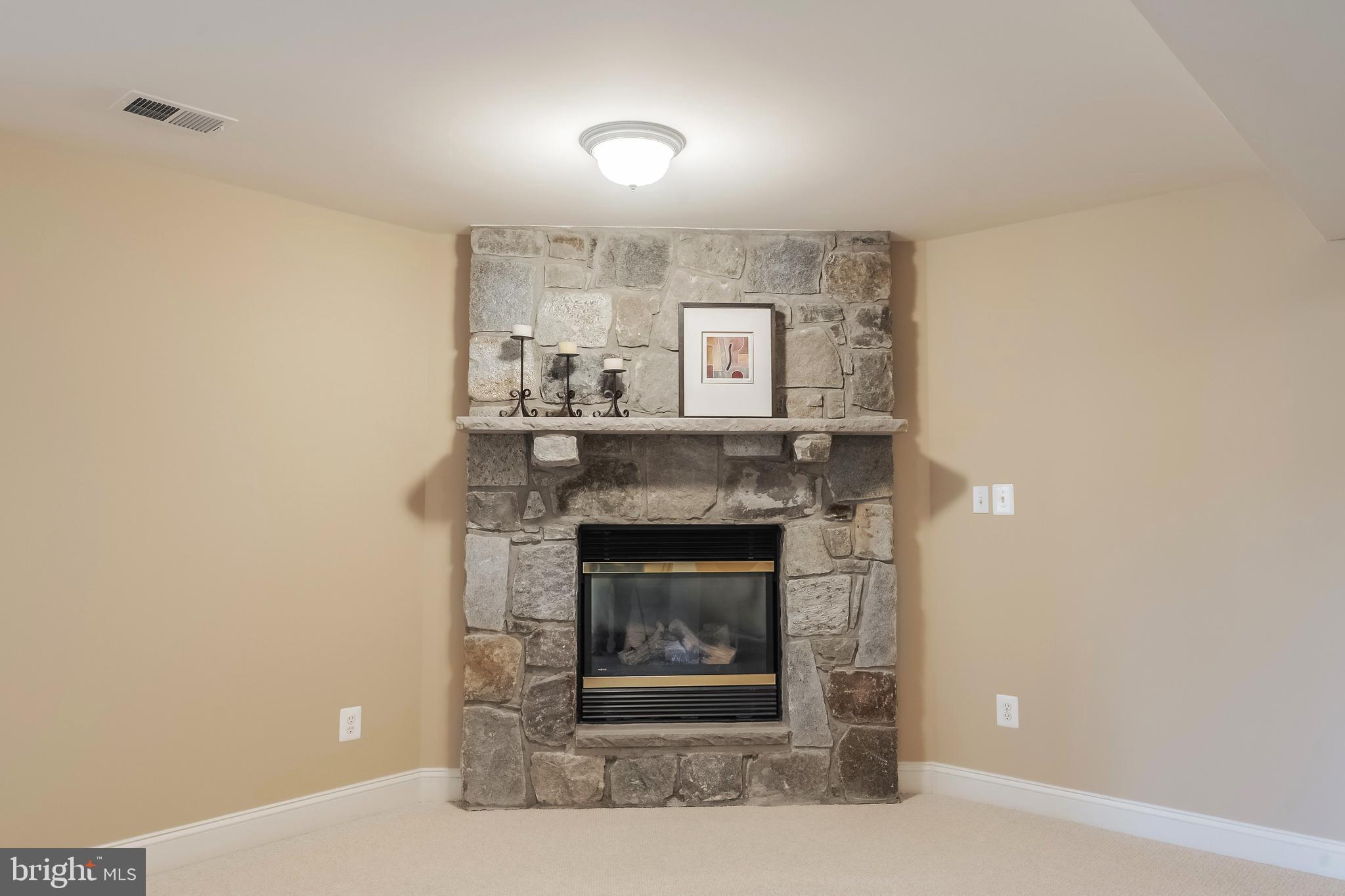 RIVER FALLS - Residential