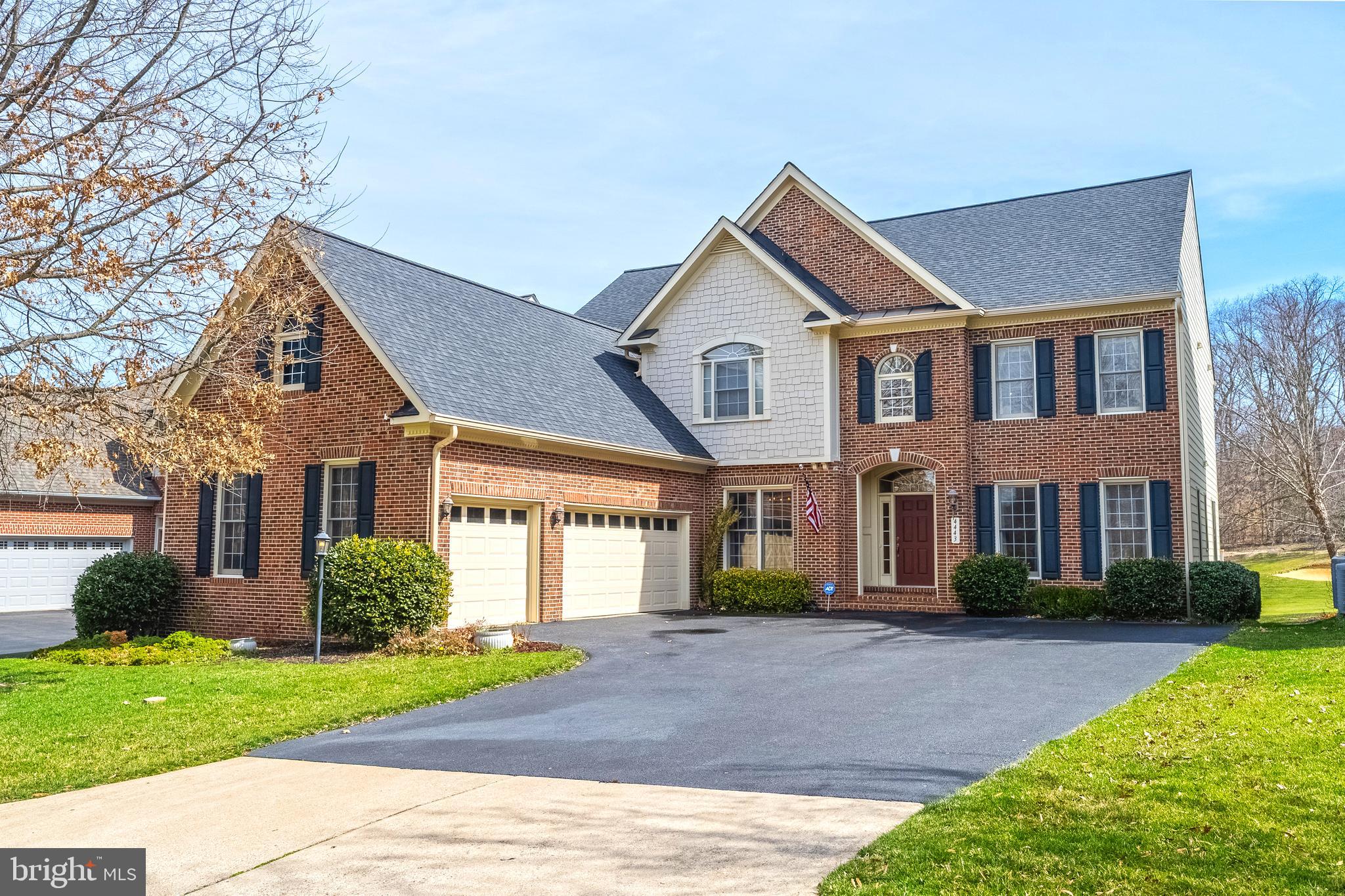 RIVER FALLS - Residential