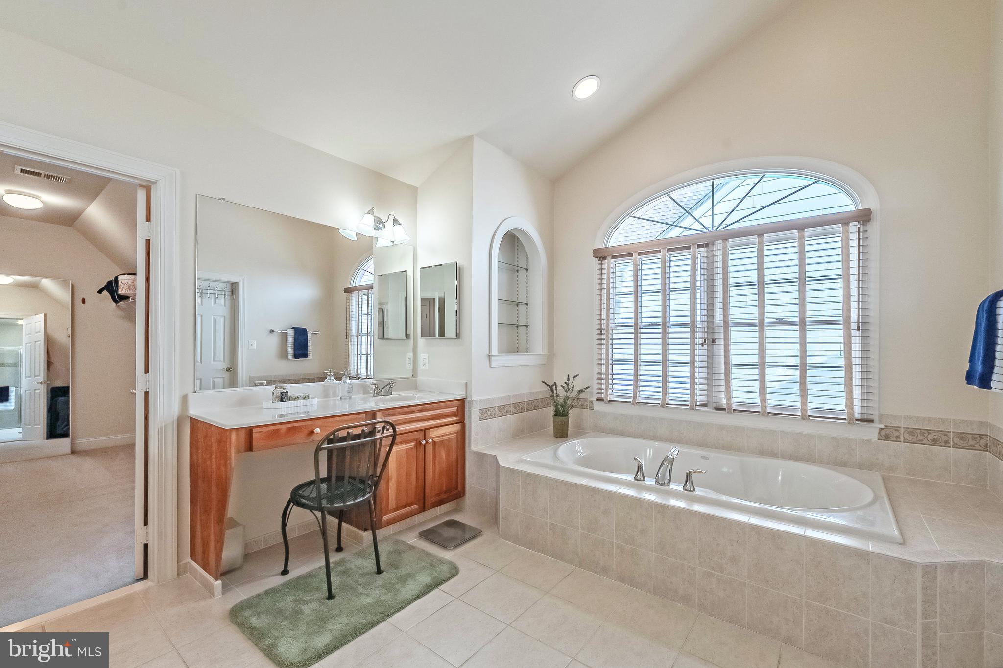 RIVER FALLS - Residential