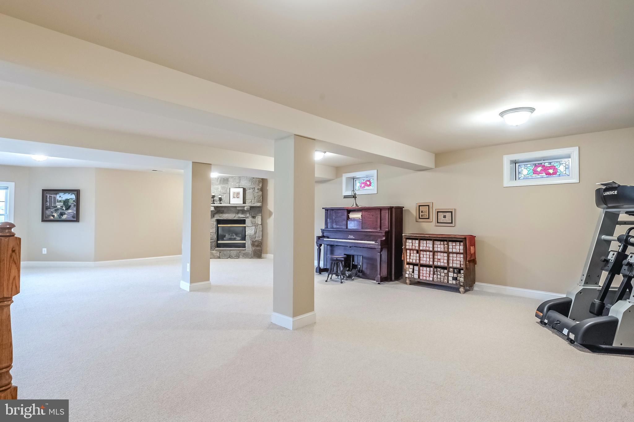 RIVER FALLS - Residential