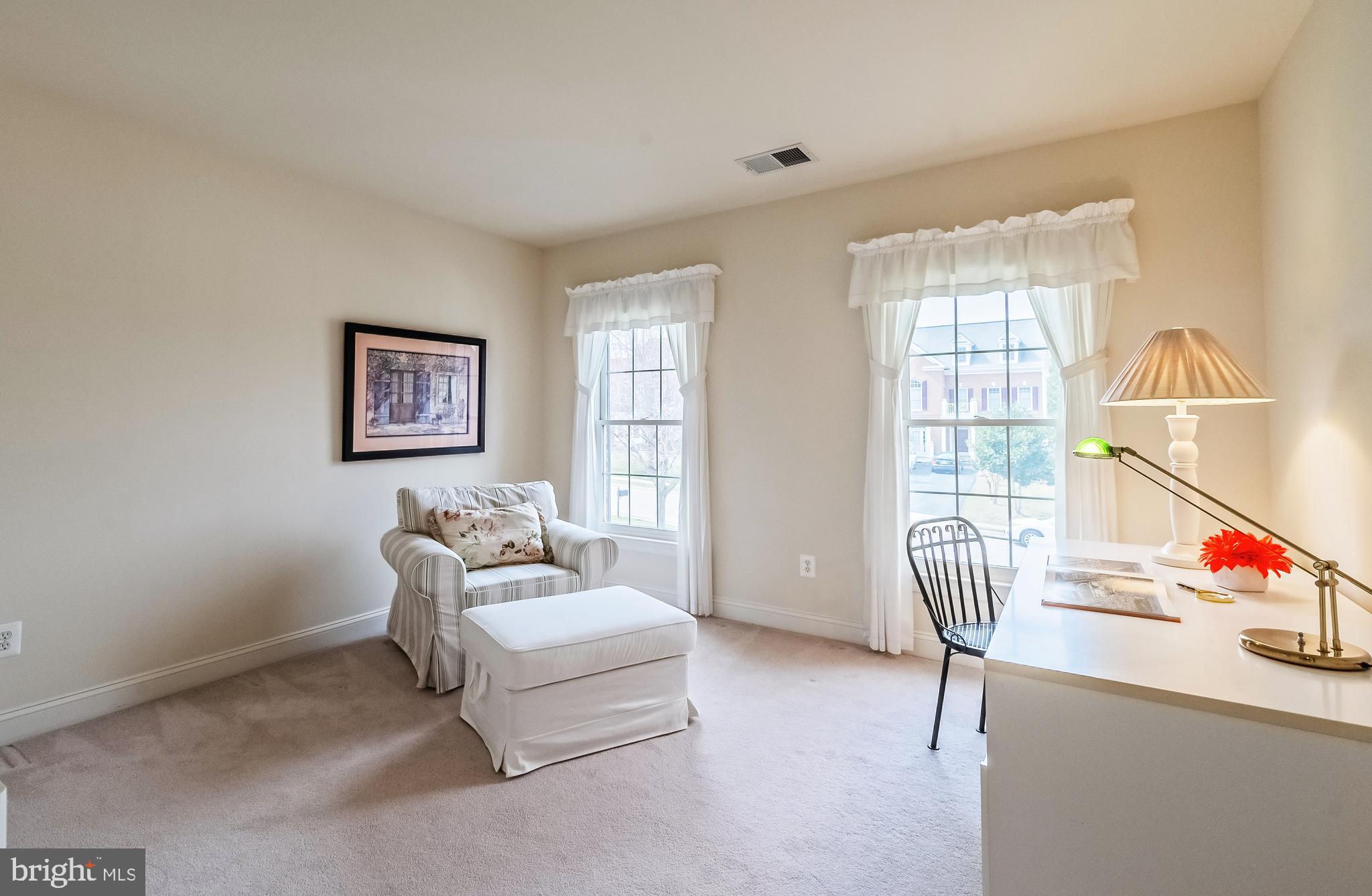 RIVER FALLS - Residential