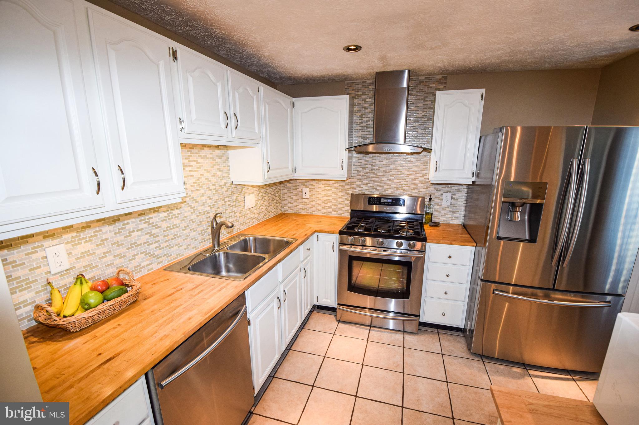 PINEY ORCHARD - Residential