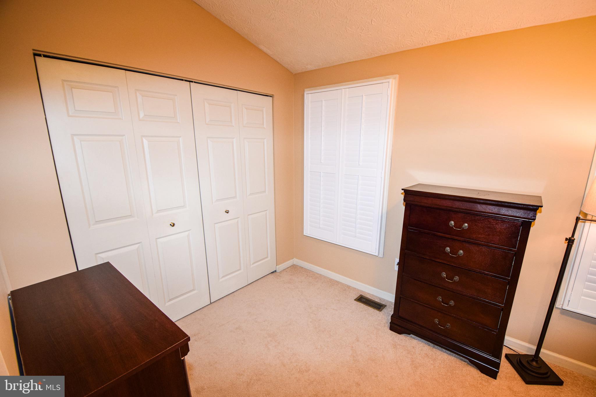 PINEY ORCHARD - Residential