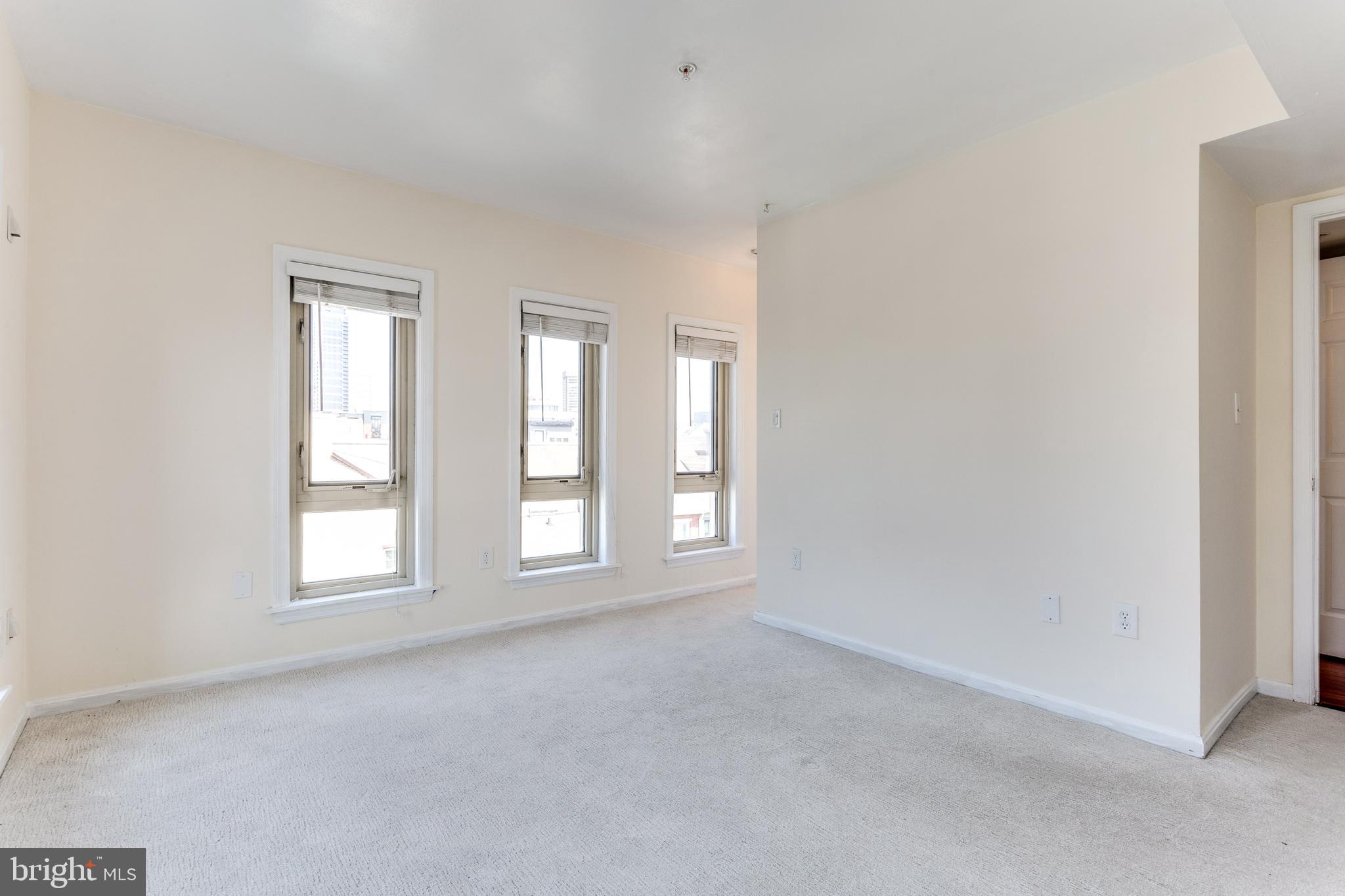 HENRIETTA SQUARE - Residential