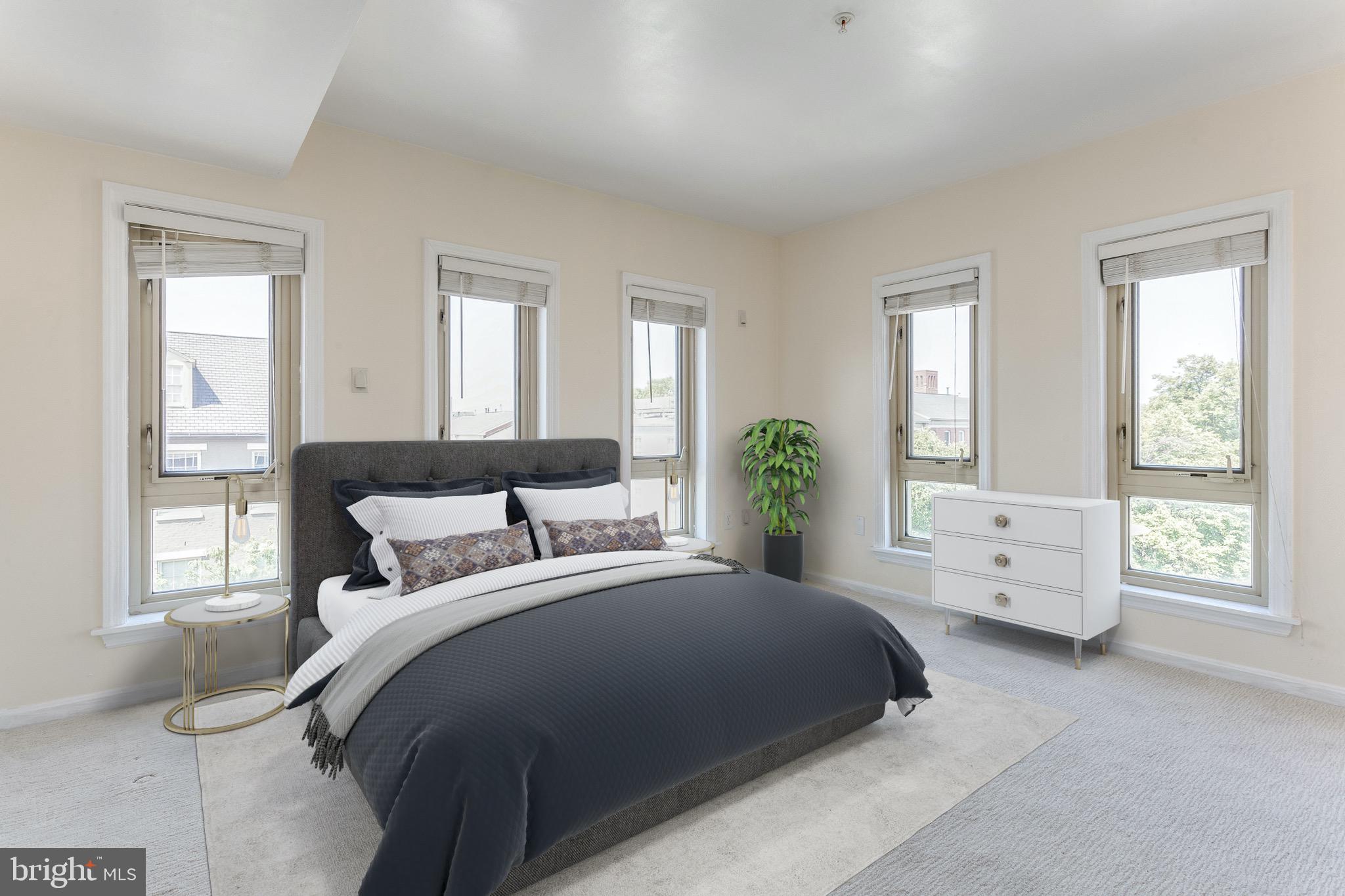 HENRIETTA SQUARE - Residential