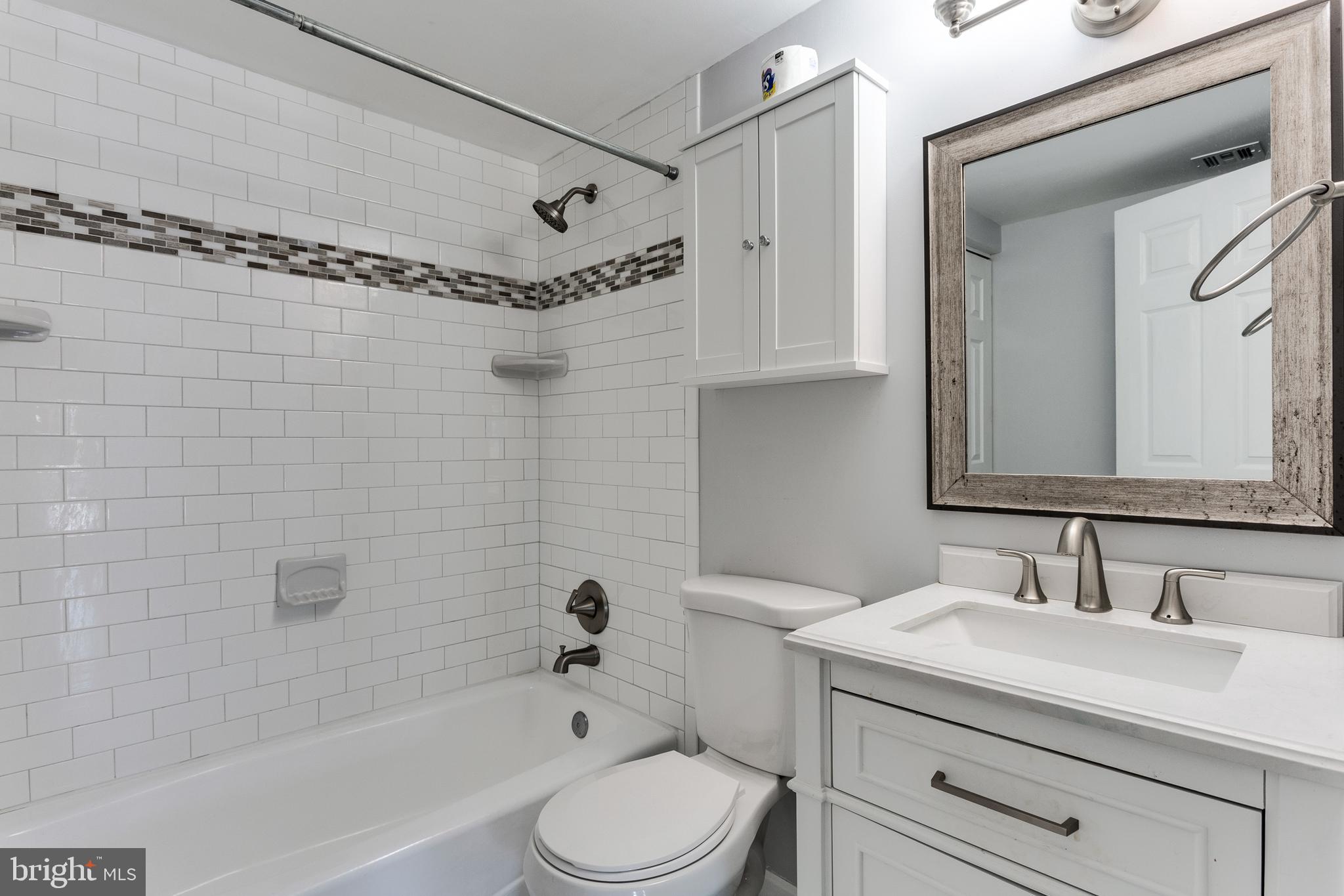 HENRIETTA SQUARE - Residential