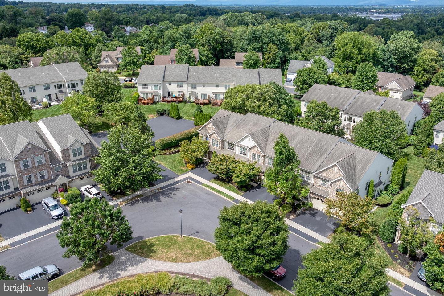 WINDING HILLS - Residential