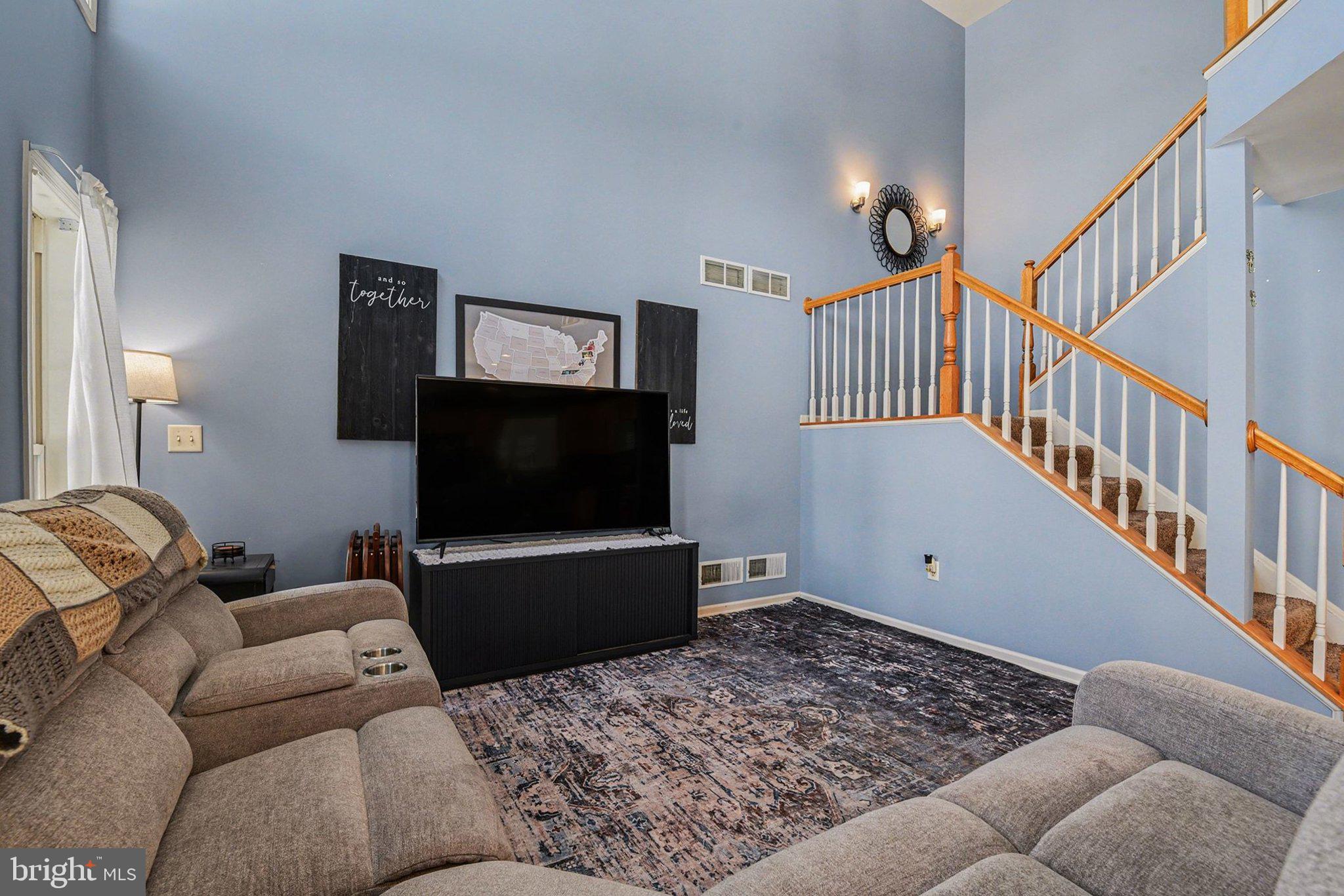 WINDING HILLS - Residential