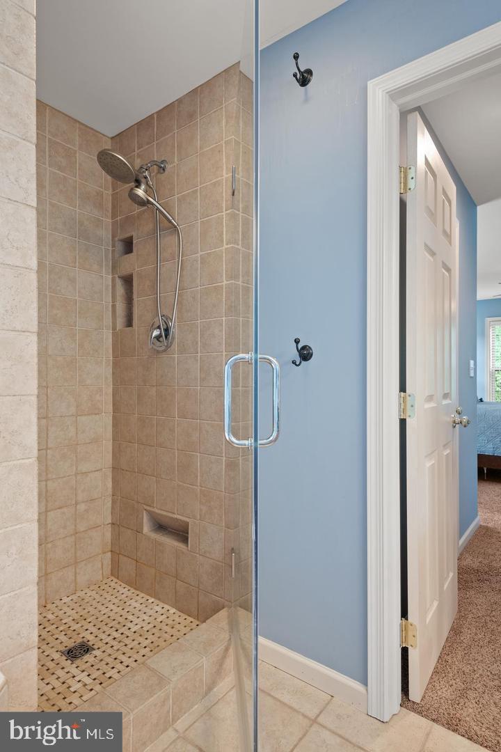 WINDING HILLS - Residential