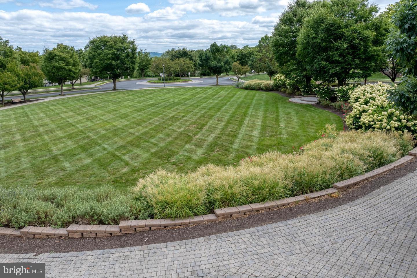 WINDING HILLS - Residential