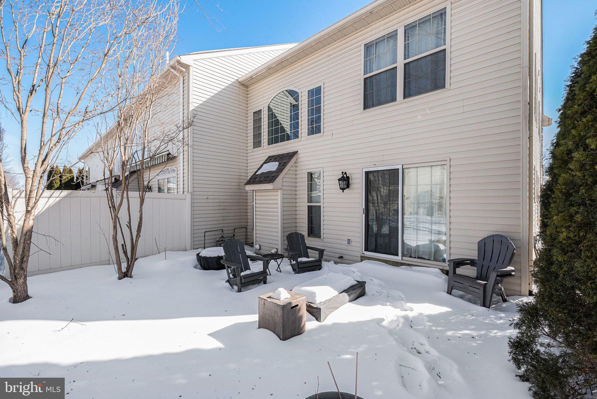 WINDING HILLS - Residential