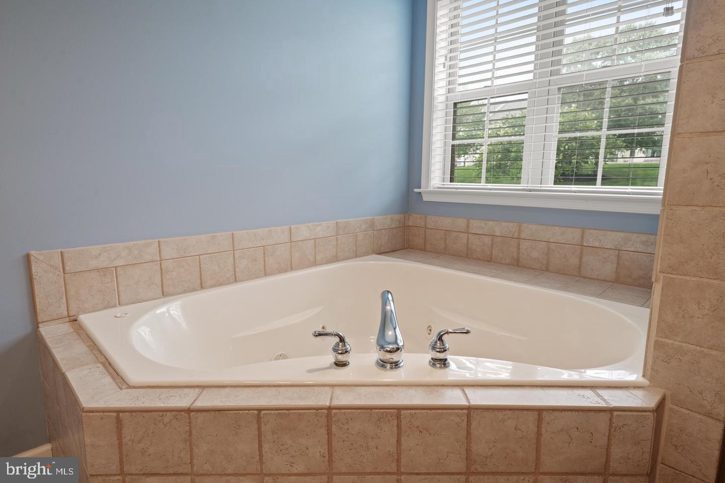 WINDING HILLS - Residential