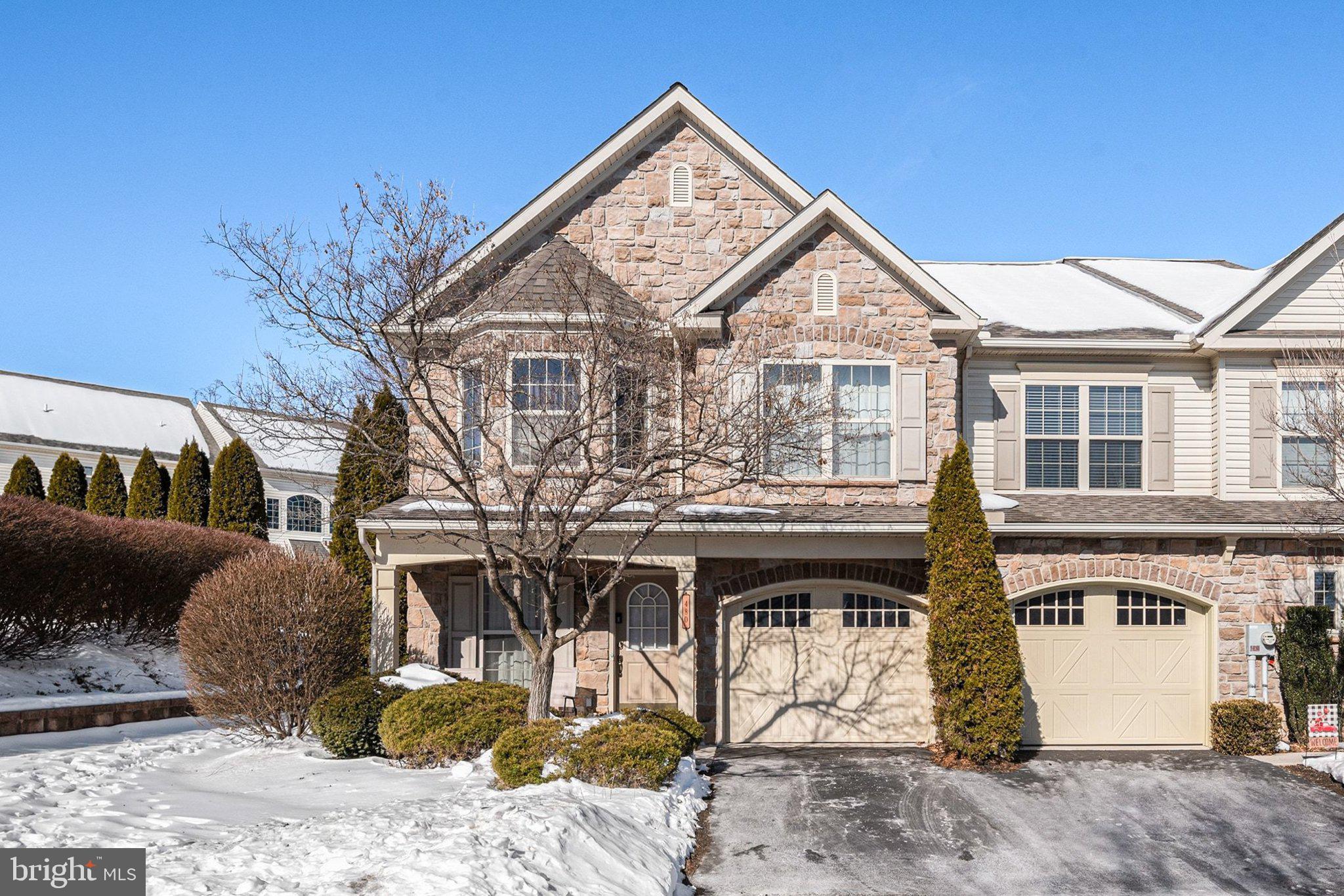 WINDING HILLS - Residential