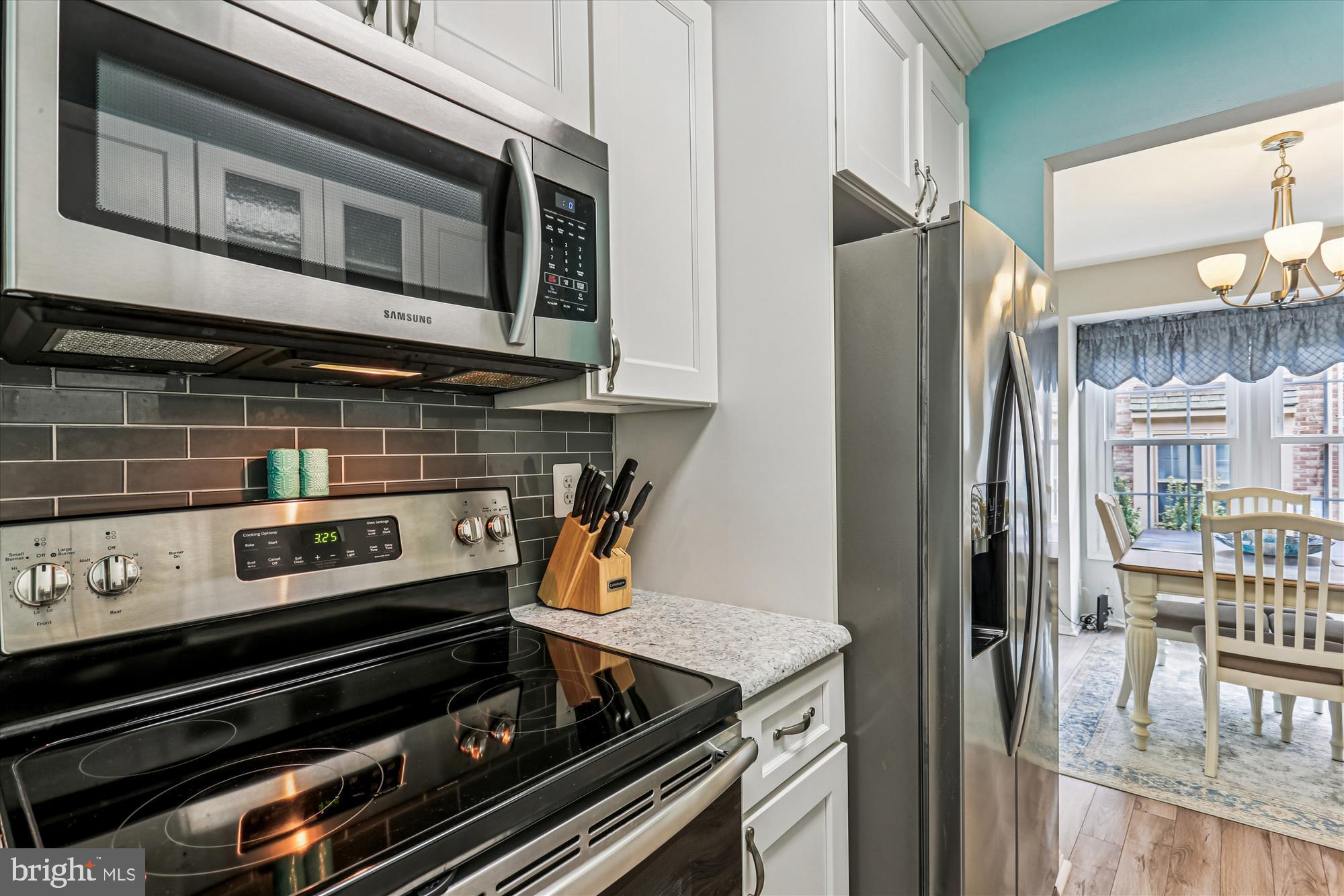 MANOR VILLAGE - Residential