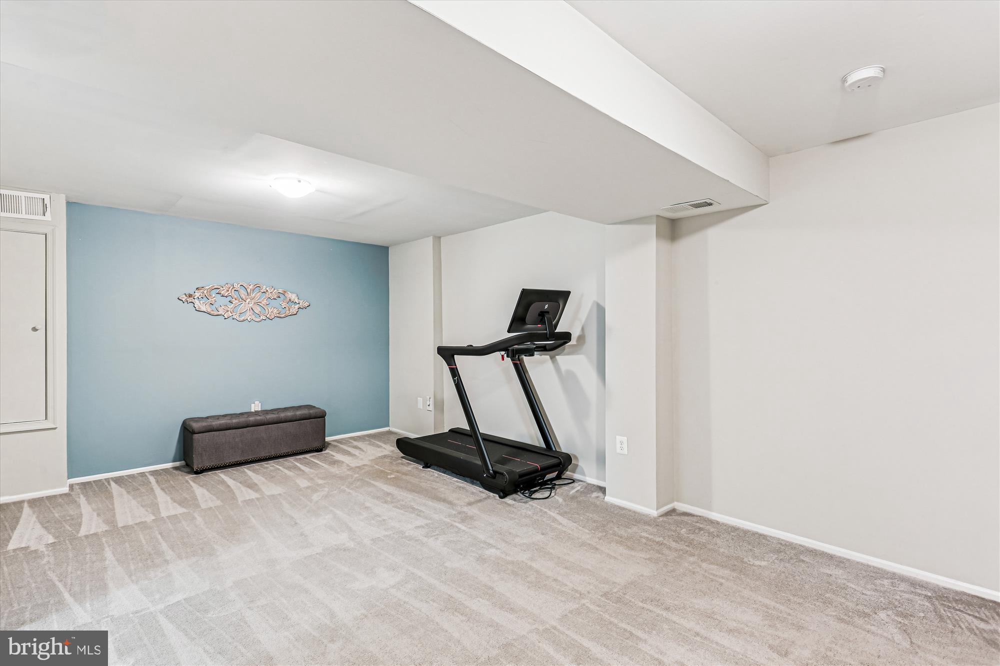 MANOR VILLAGE - Residential