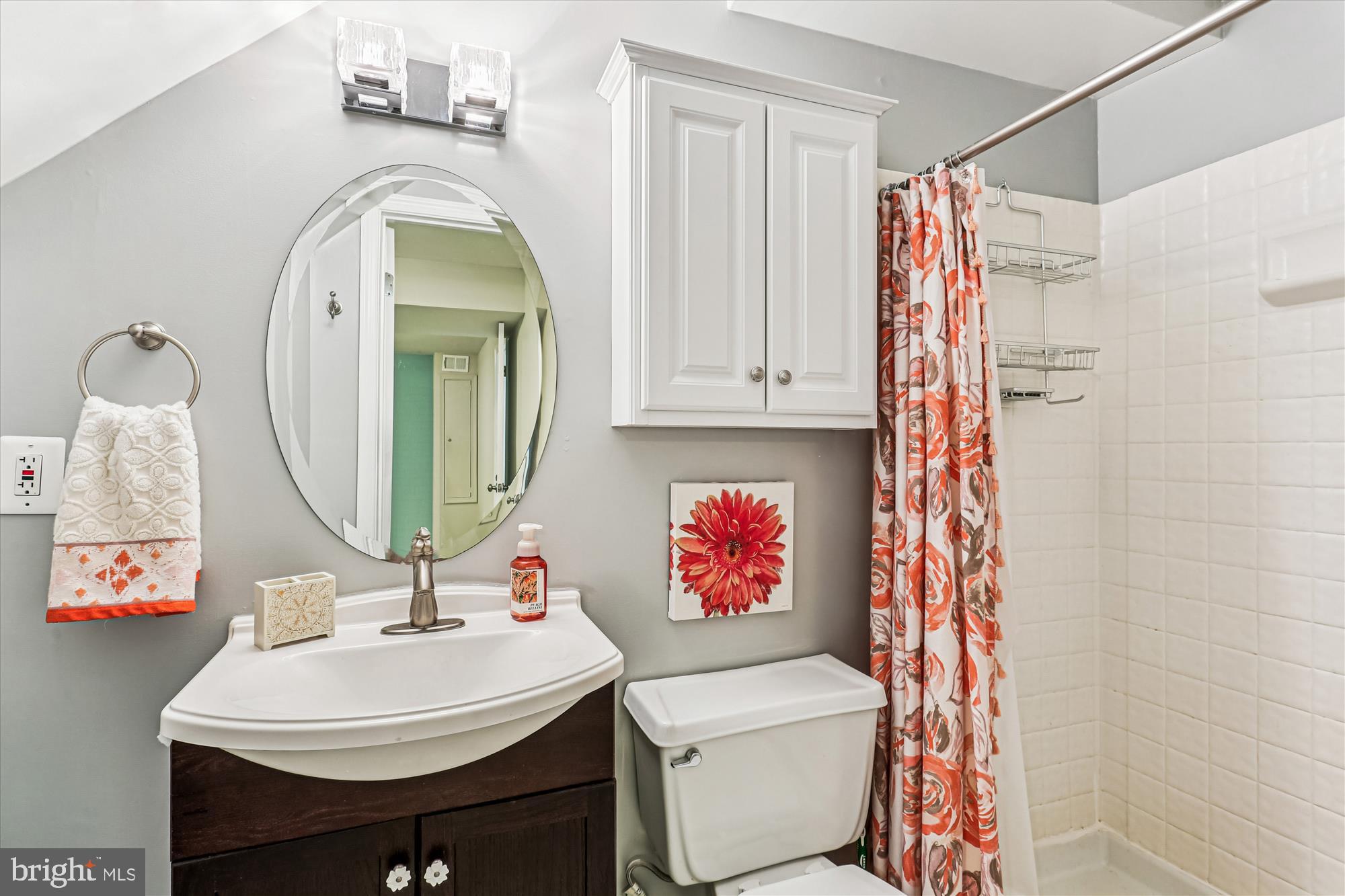 MANOR VILLAGE - Residential