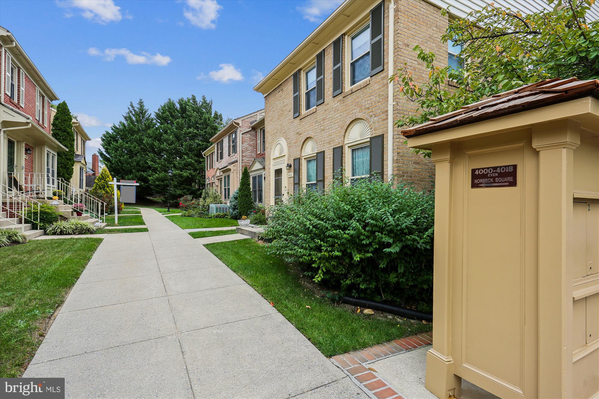 MANOR VILLAGE - Residential