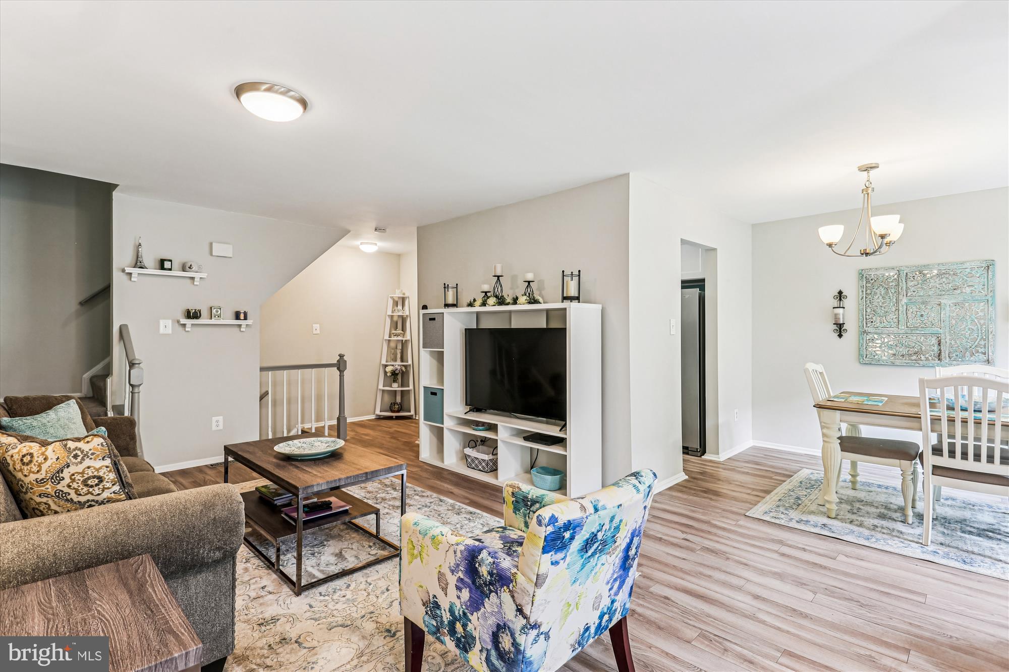 MANOR VILLAGE - Residential