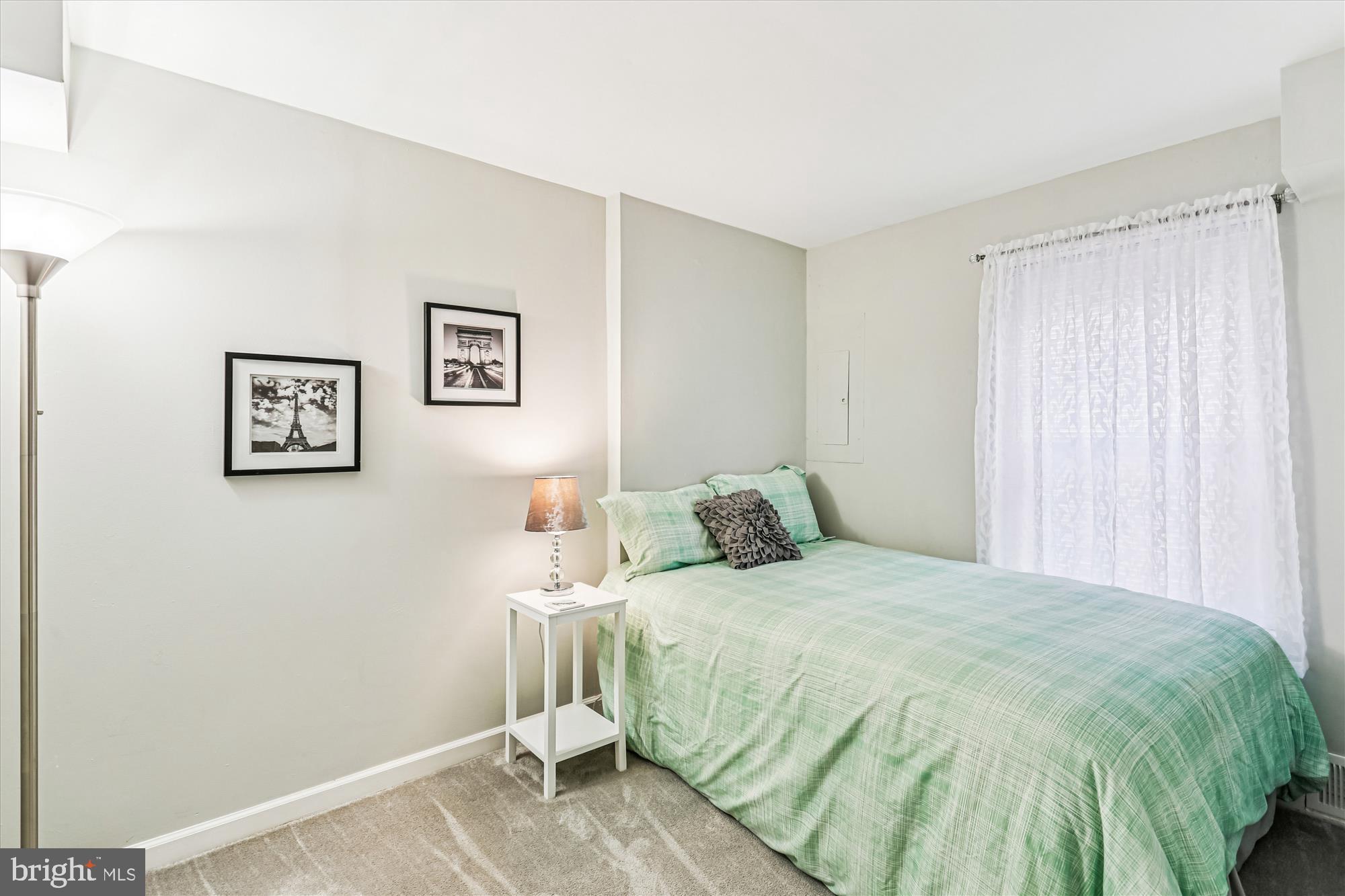 MANOR VILLAGE - Residential