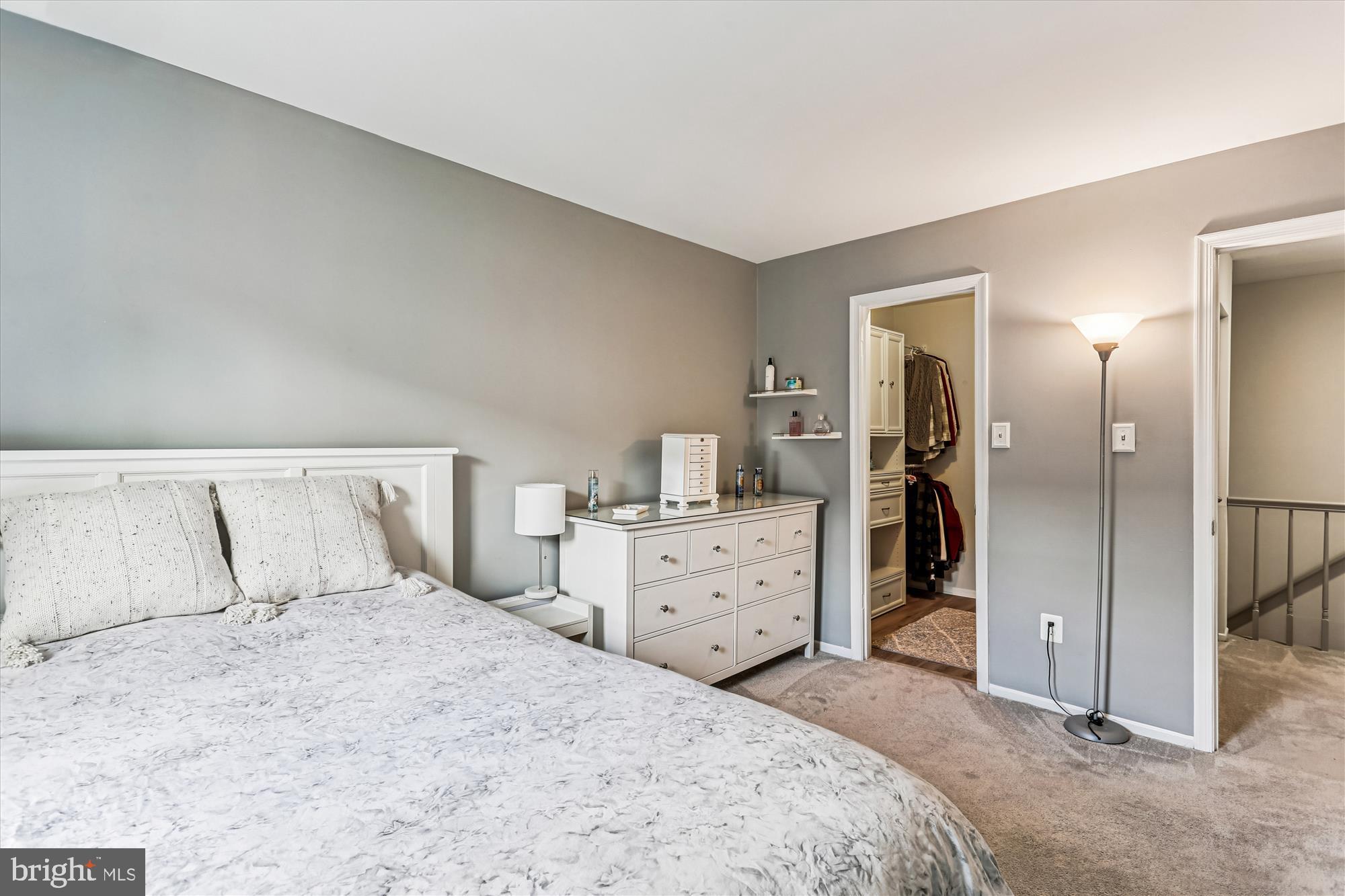 MANOR VILLAGE - Residential