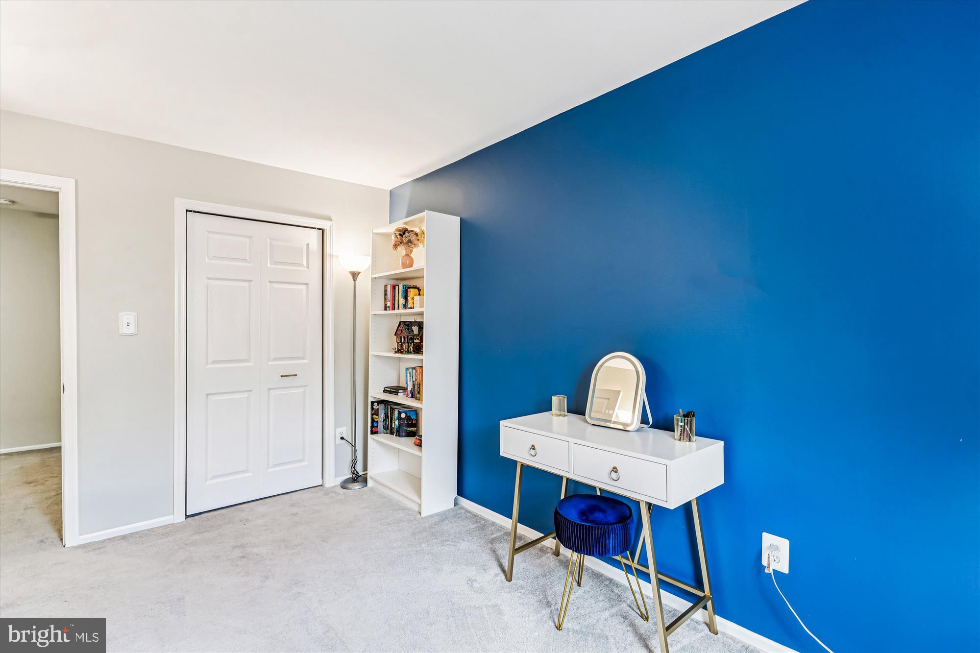 MANOR VILLAGE - Residential