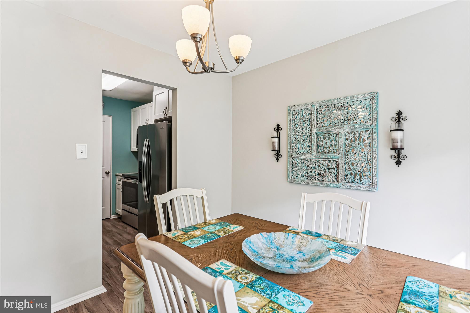 MANOR VILLAGE - Residential