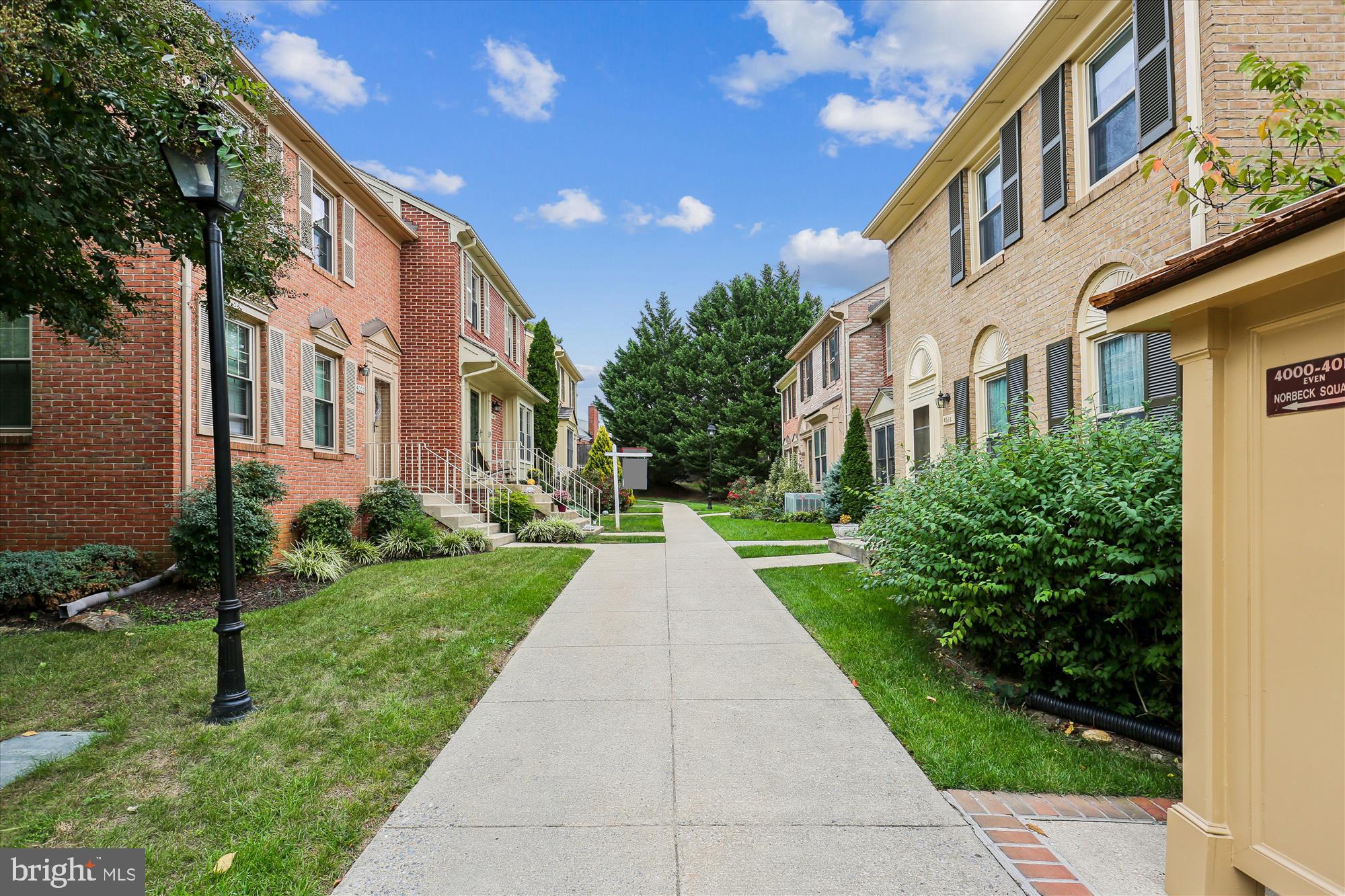 MANOR VILLAGE - Residential