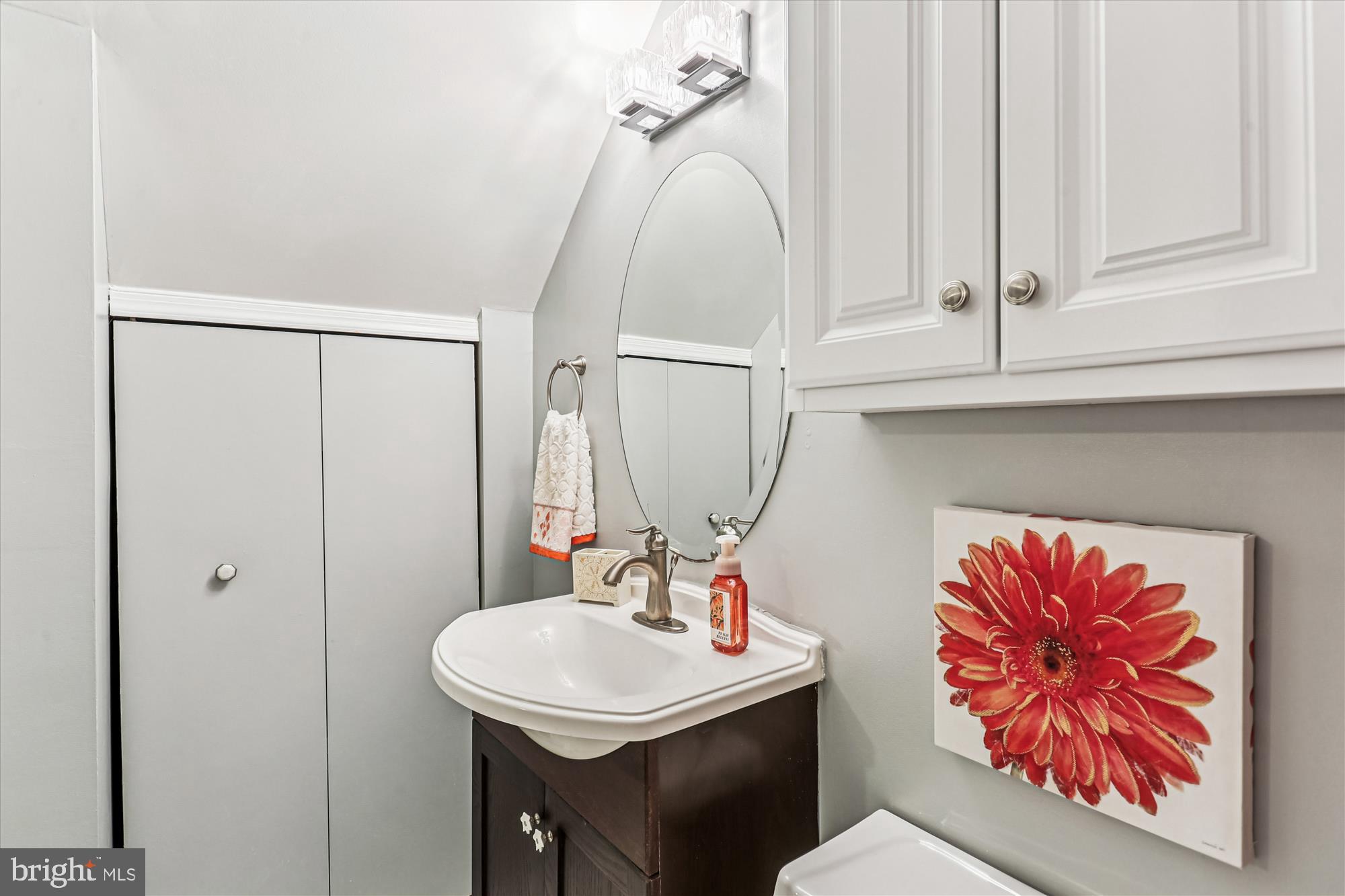 MANOR VILLAGE - Residential