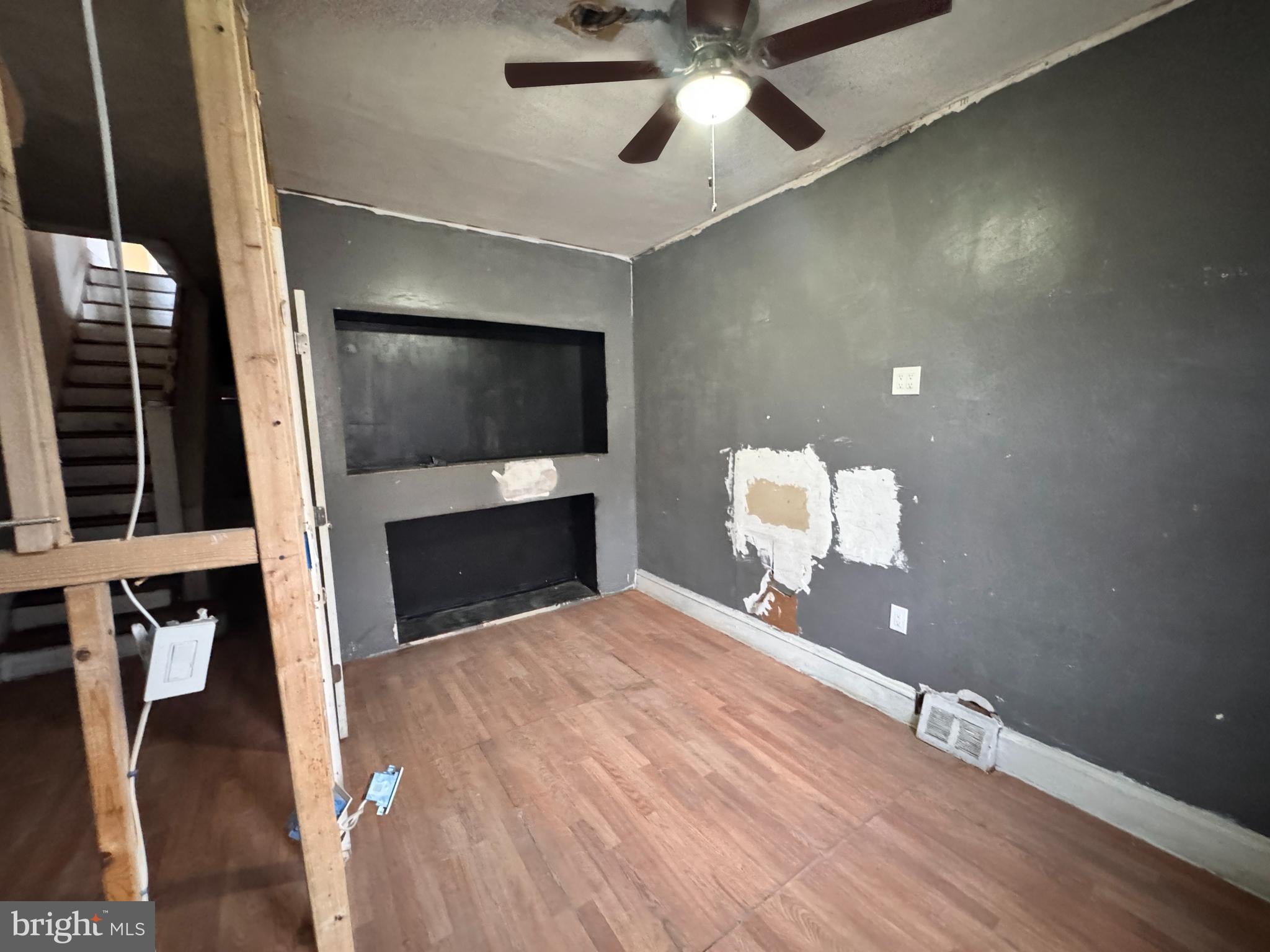 3158 AMBER STREET