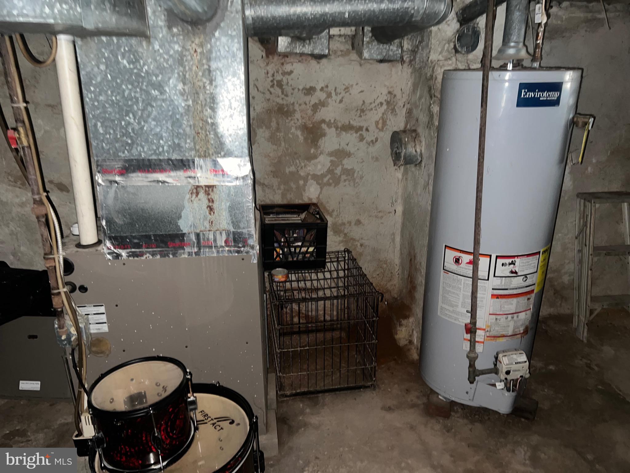 STRAWBERRY MANSION - Residential